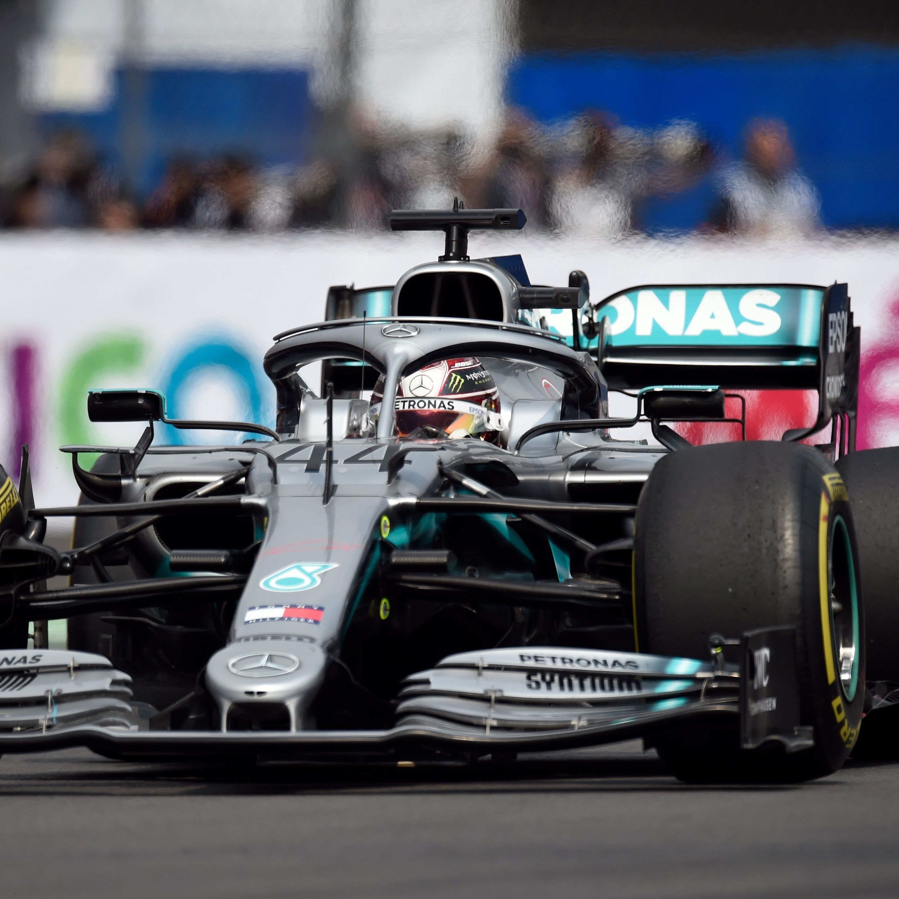 Hamilton zeigte heute eine perfekte Leistung und jubelte über seinen 10. Saisonsieg.