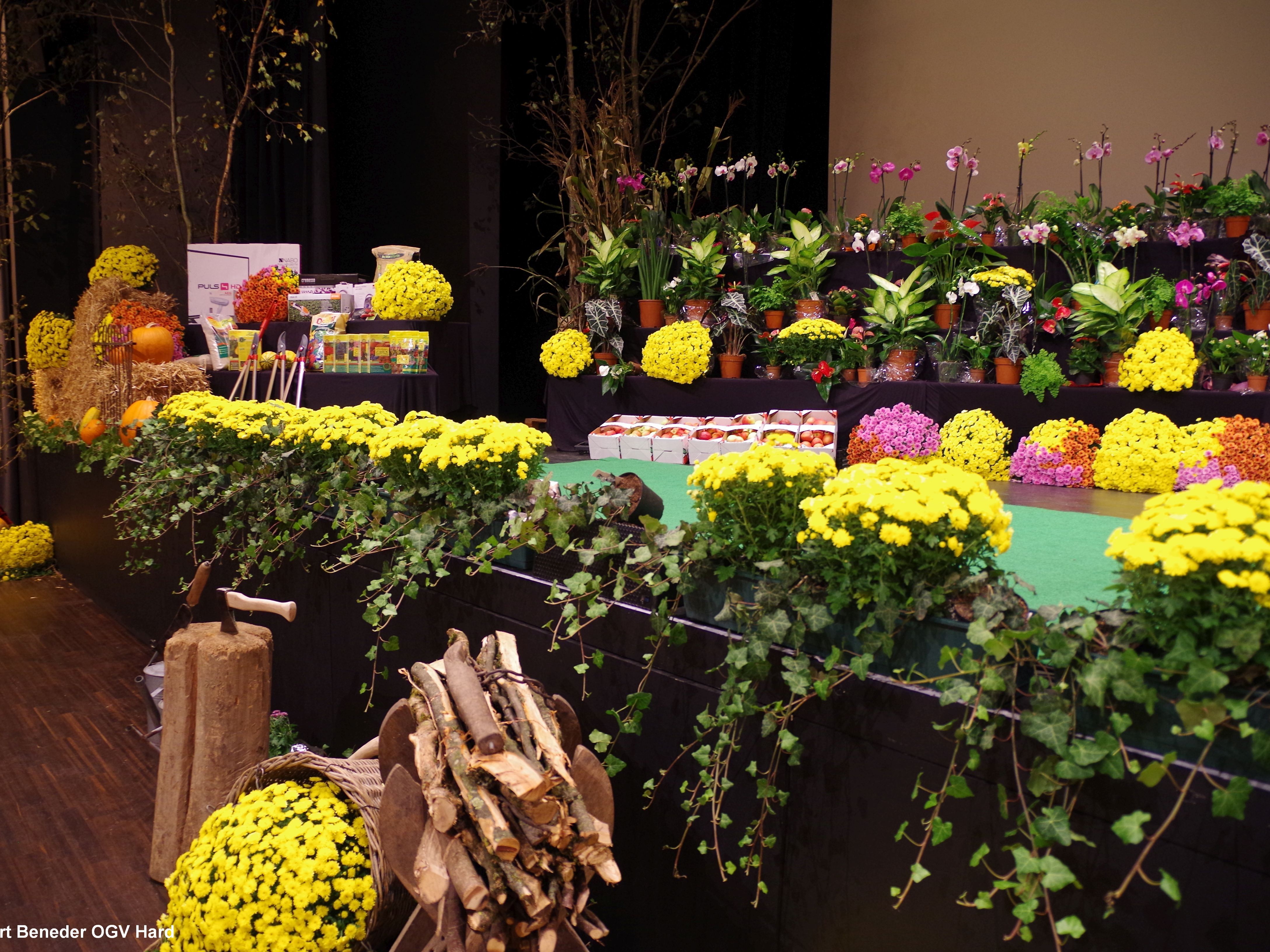 stimmungsvolle Dekoration für die Blumenschmuck Gala