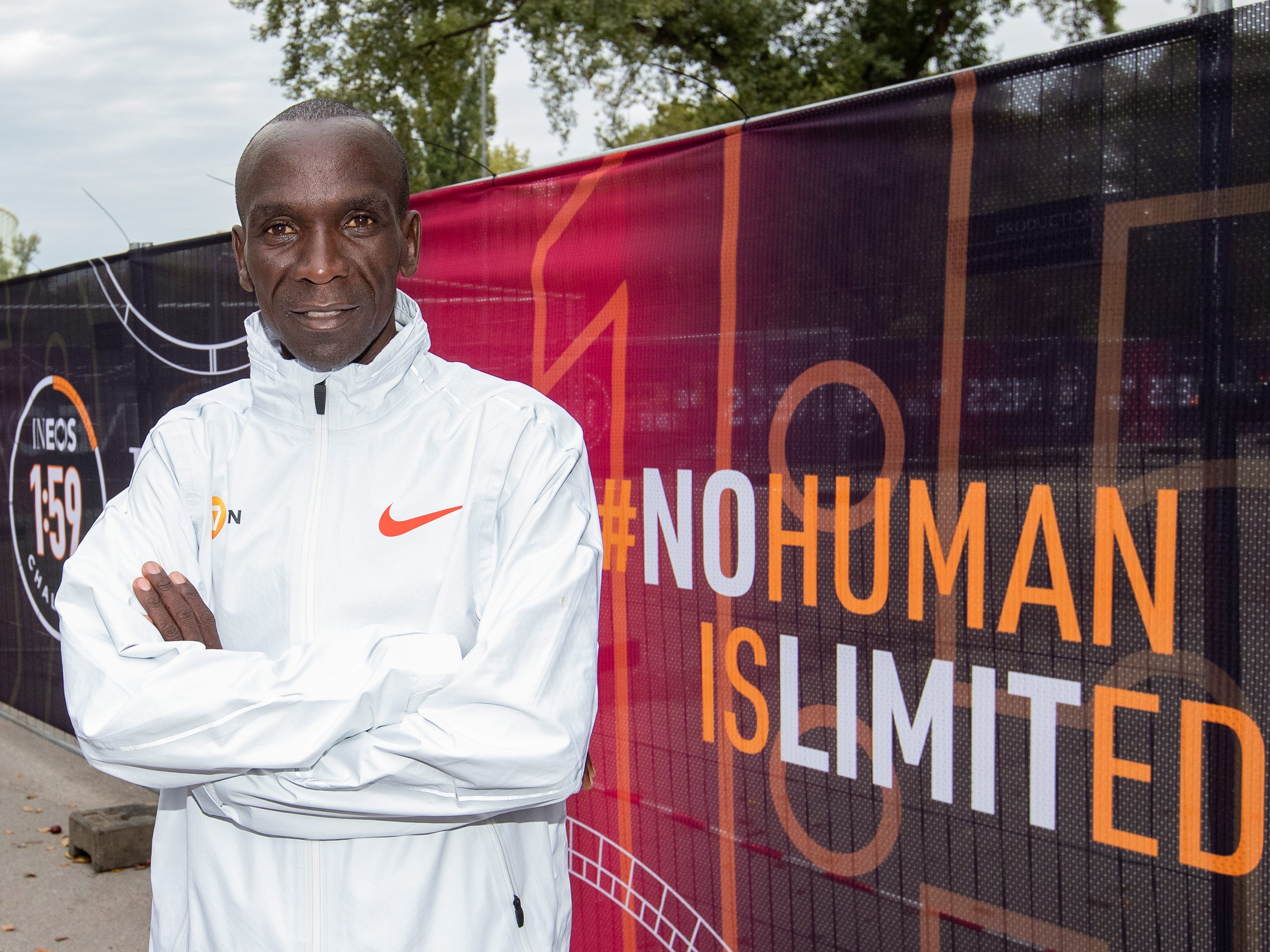 Eliud Kipchoge will als erster Mensch den Marathon unter zwei Stunden laufen.