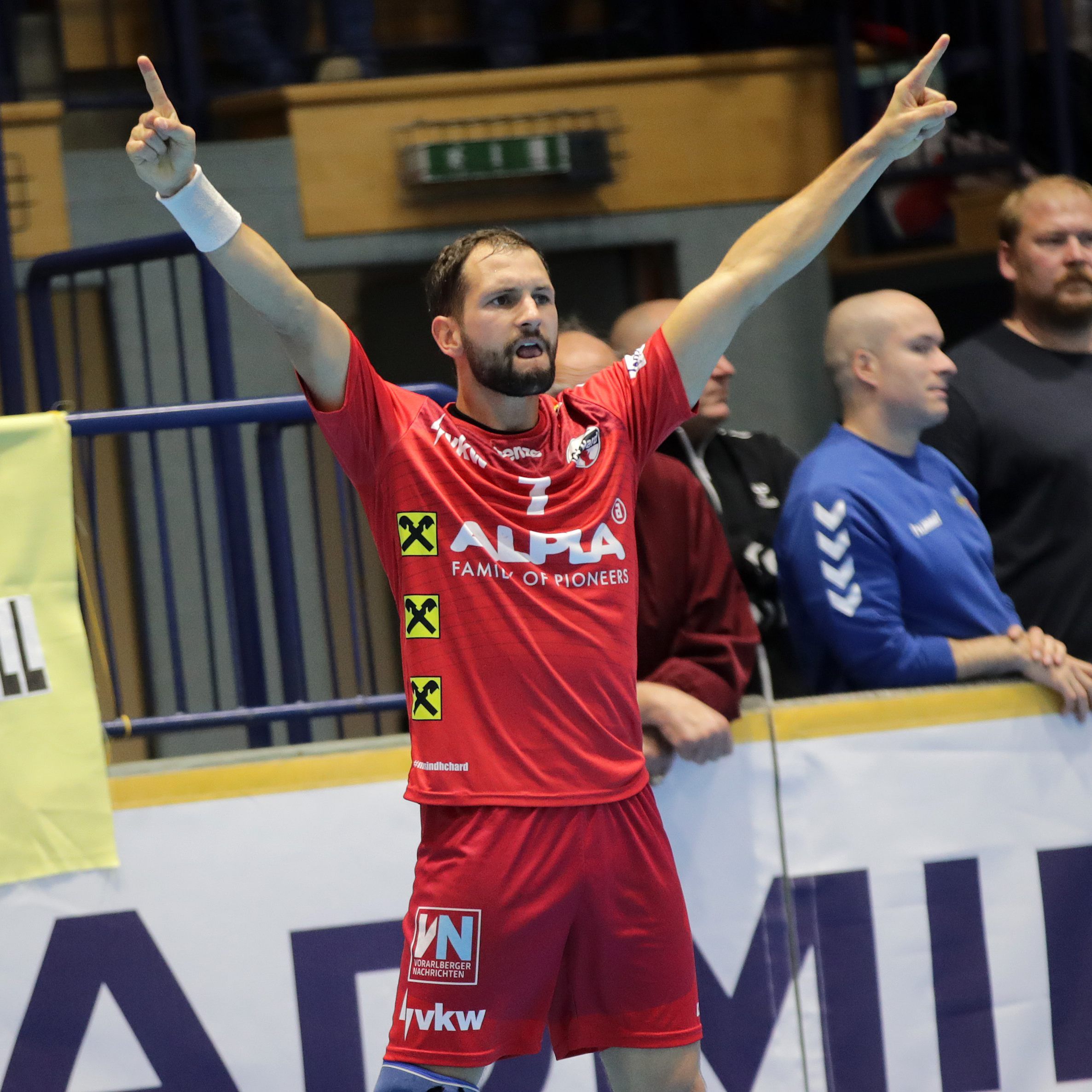 Luca Raschle und Co. jubelten auch heute in Krems über einen Sieg.