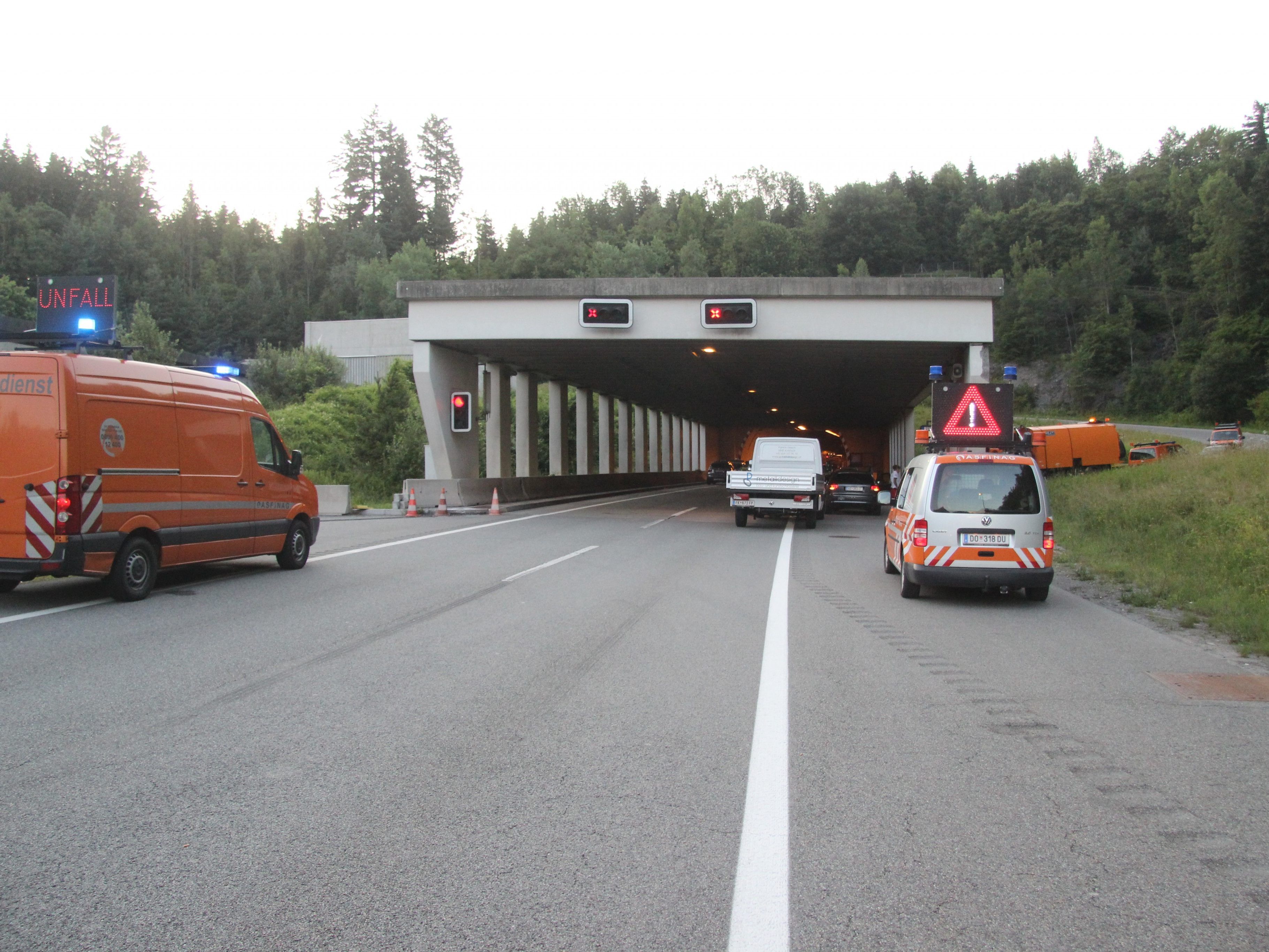 Nächtliche Sperren im Ambergtunnel