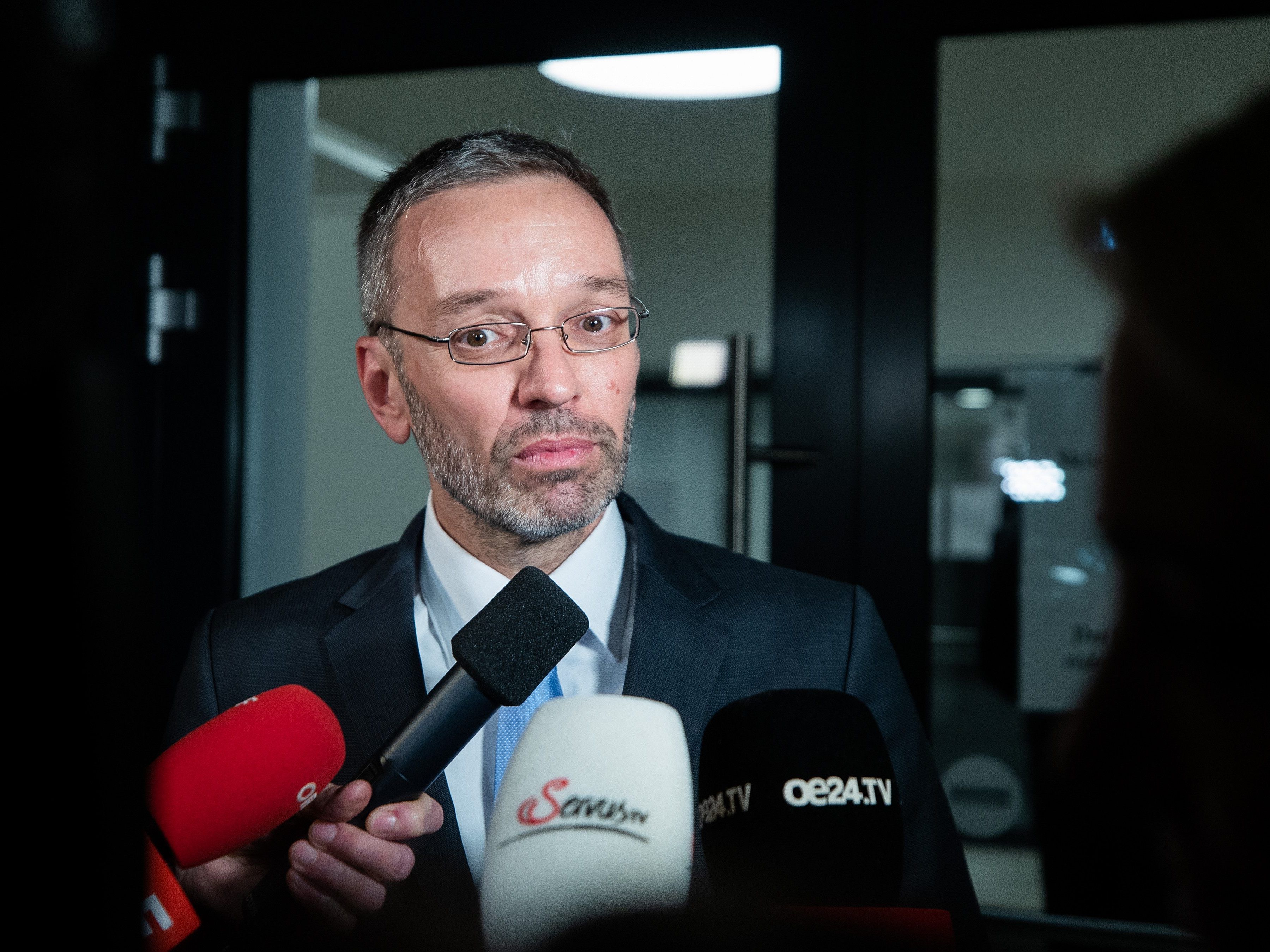 Laut FPÖ-Klubchef Herbert Kickl seien die ÖVP und die SPÖ "Meister der Vertagung".