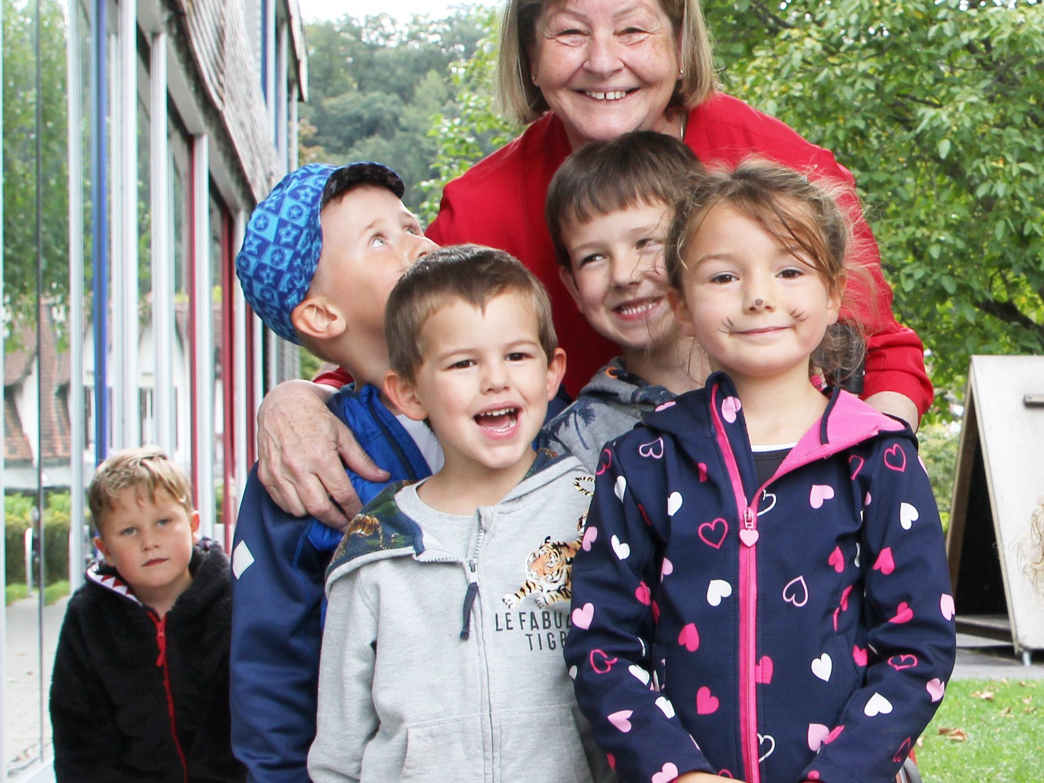 Maria Gasser war 45 Jahre für Kinder da, baute den Betriebskindergarten im Landeskrankenhaus Feldkirch auf und leitete ihn auch 45 Jahre lang. Sie war mit Leib und Seele als Kindergartenpädagogin tätig. Maria Gasser war 45 Jahre für Kinder da, baute den Betriebskindergarten im Landeskrankenhaus Feldkirch auf und leitete ihn auch 45 Jahre lang. Sie war mit Leib und Seele als Kindergartenpädagogin tätig.