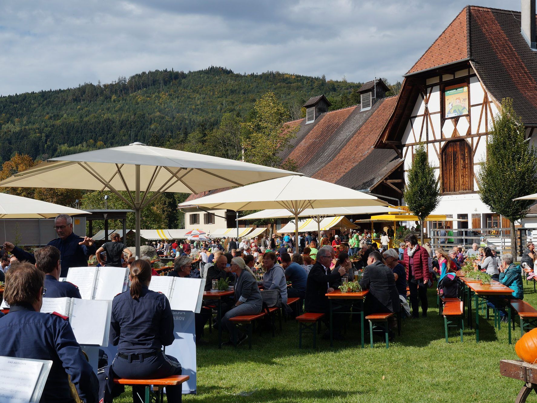 Das Kürbisfest am Sunnahof steht für ein „bsundriges“ Miteinander. Das Kürbisfest am Sunnahof steht für ein „bsundriges“ Miteinander.