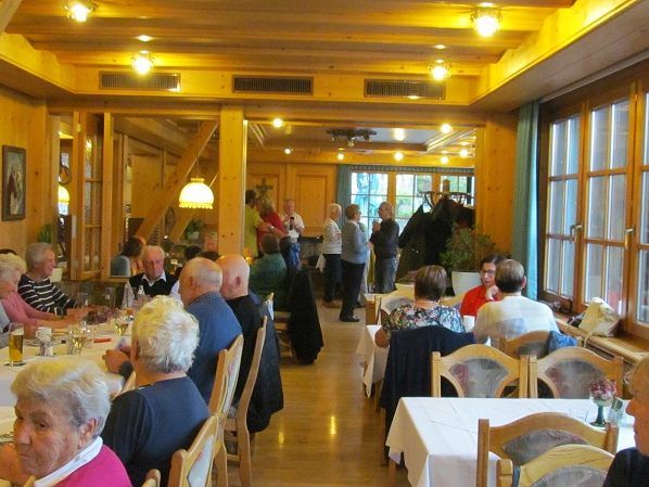 PVÖ-Abschluss-Ausflug Sibratsgfäll mit Schlachtbuffet und Musik