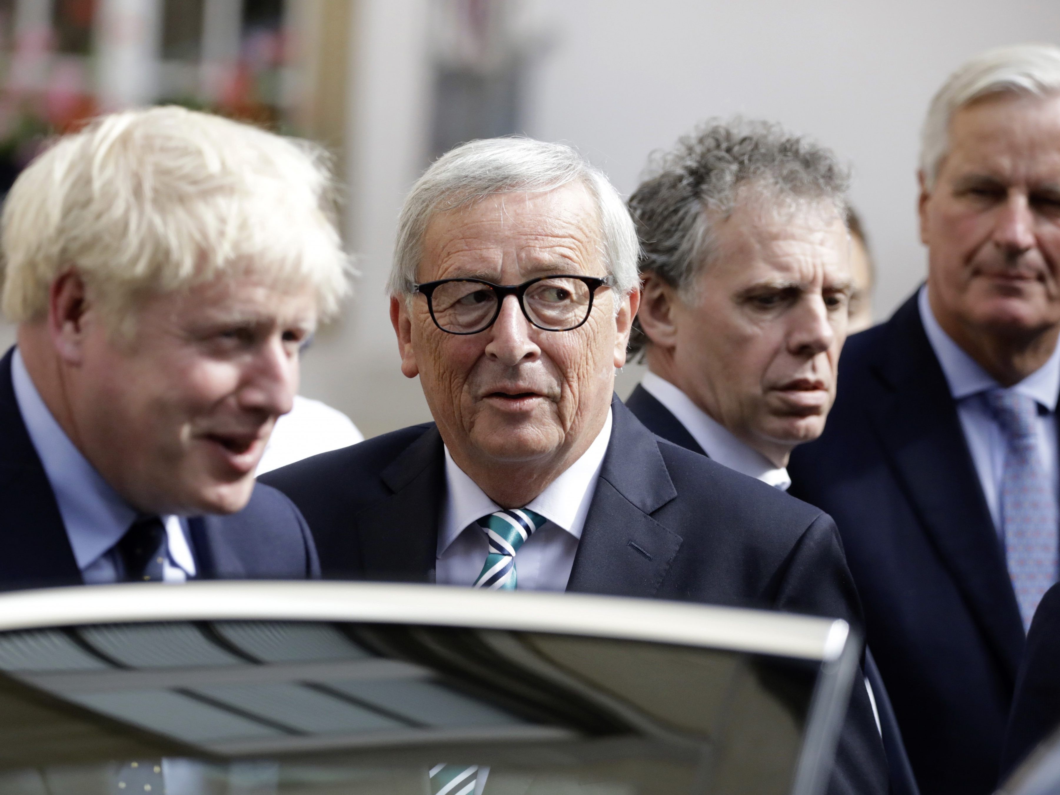 Johnson und Juncker. Johnson und Juncker.