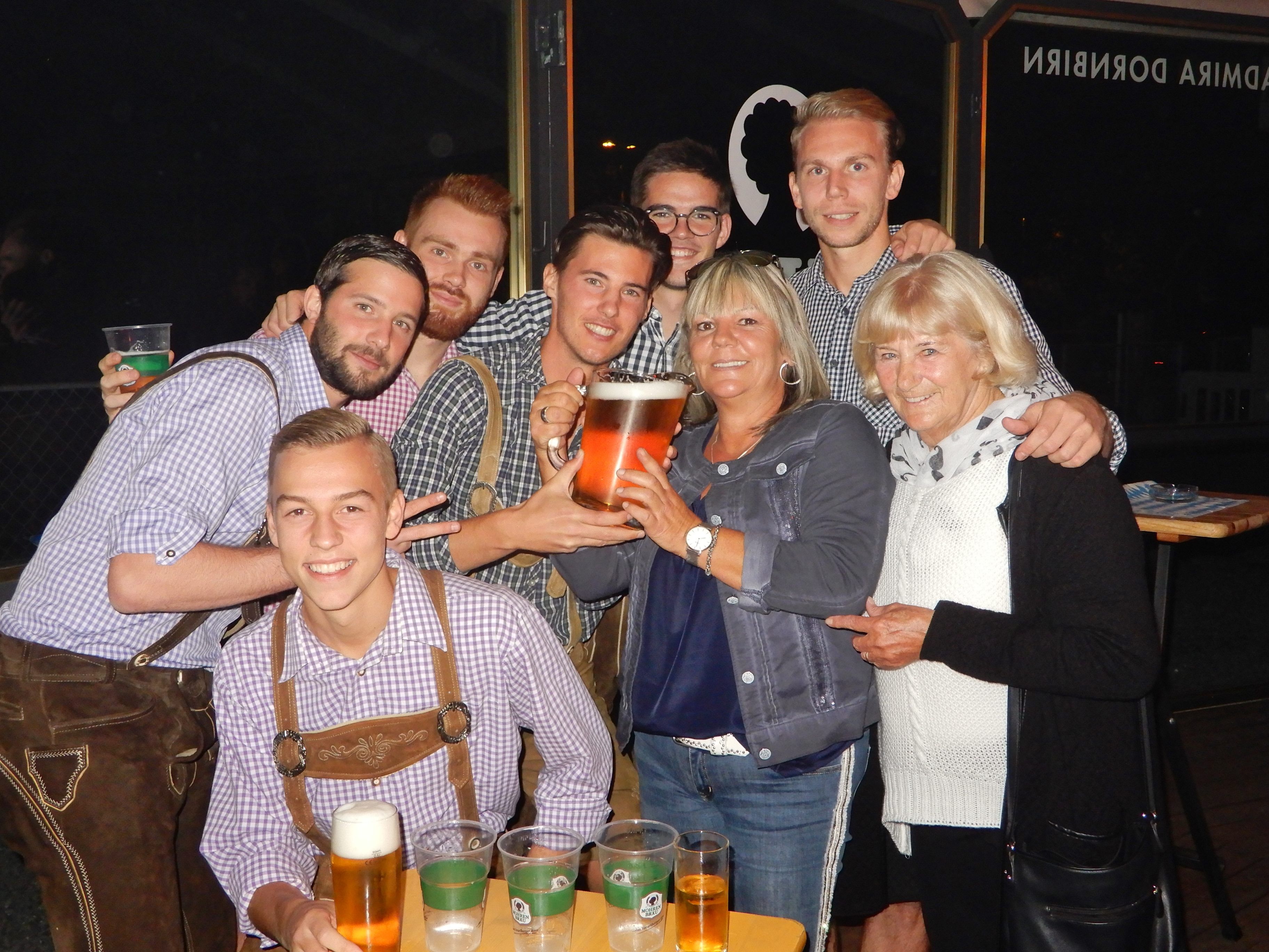 Die Admiraner werden auch heuer den Partypilz beim Oktoberfest aufmischen. Die Admiraner werden auch heuer den Partypilz beim Oktoberfest aufmischen.