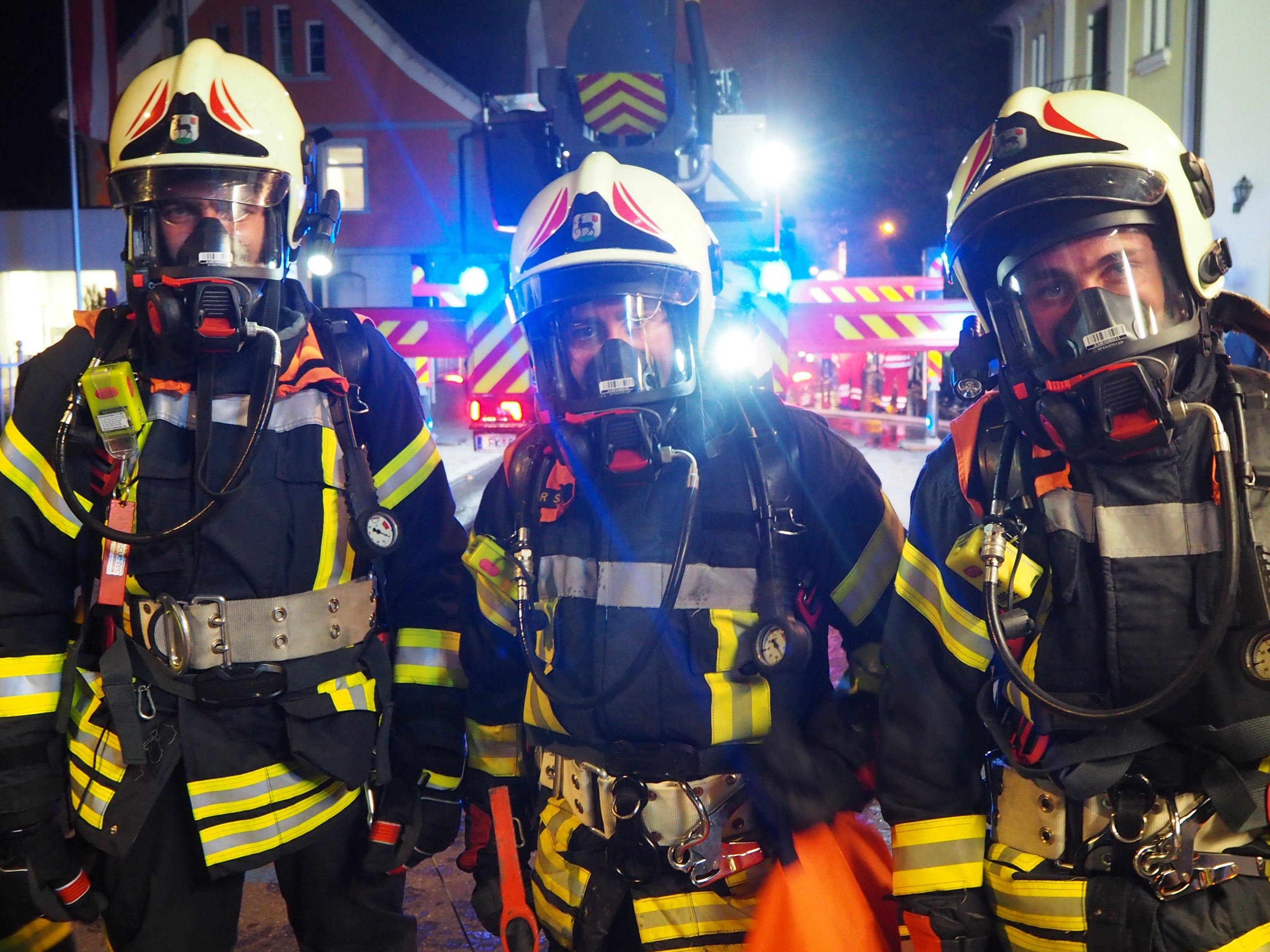 Die Götzner Wehr im Übnungseinsatz Die Götzner Wehr im Übnungseinsatz