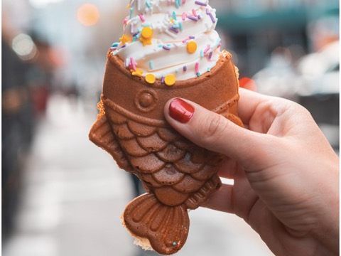 Taiyaki gefüllt mit Softeis ist das Highlight im Pop Up Store.
