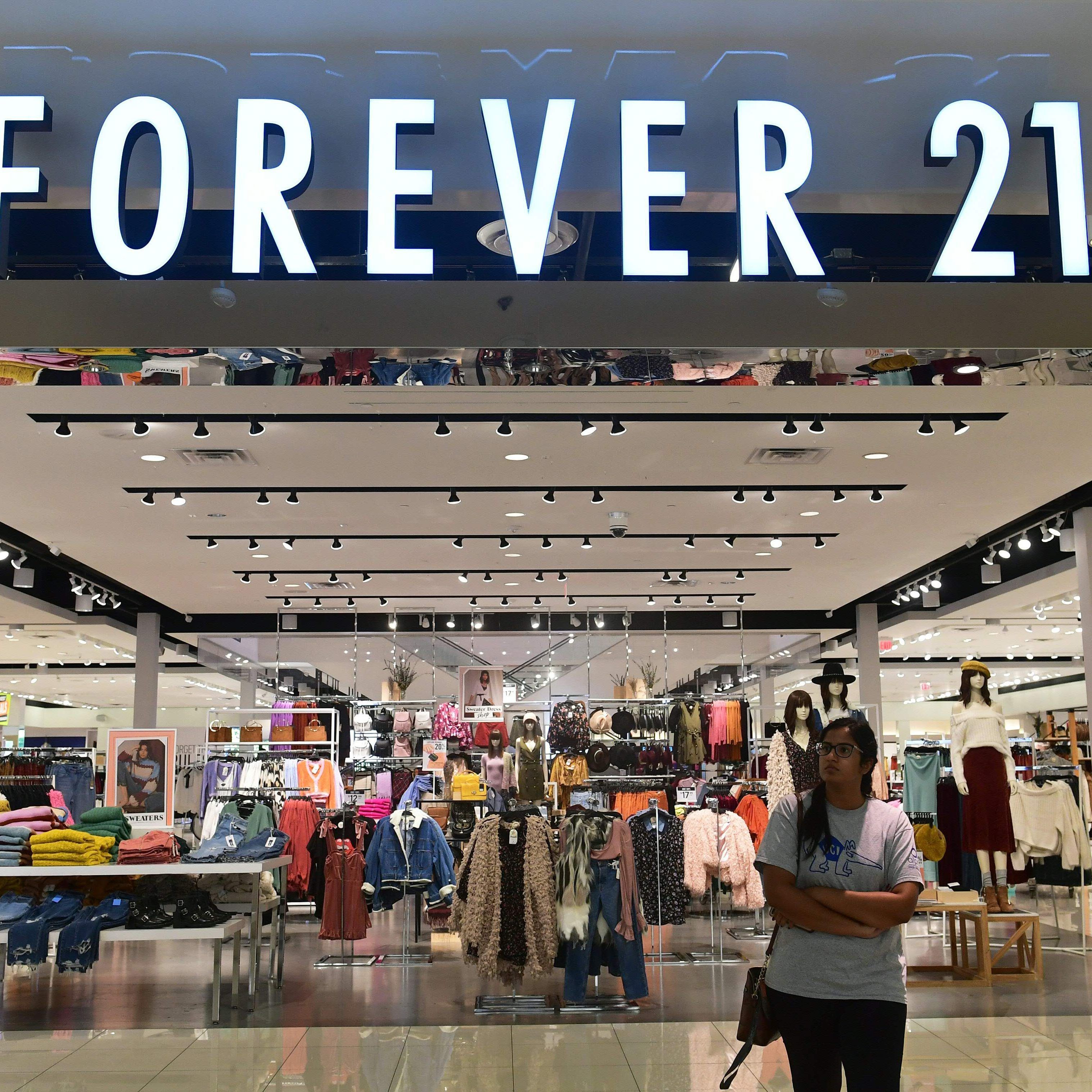 Forever 21 muss weltweit 350 Geschäfte schließen.