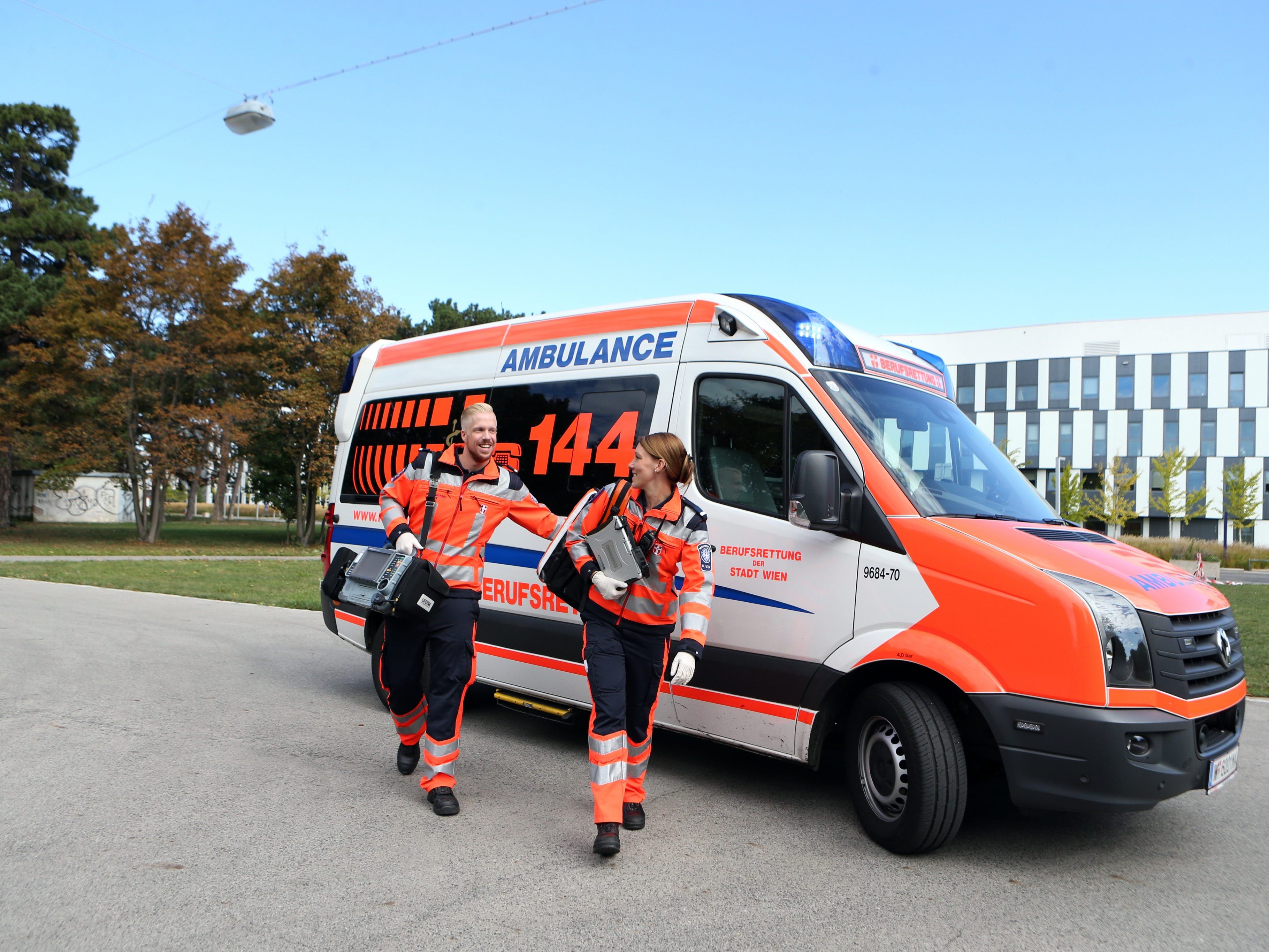 Noch immer ist der Großteil der Sanitäter männlich. Noch immer ist der Großteil der Sanitäter männlich.
