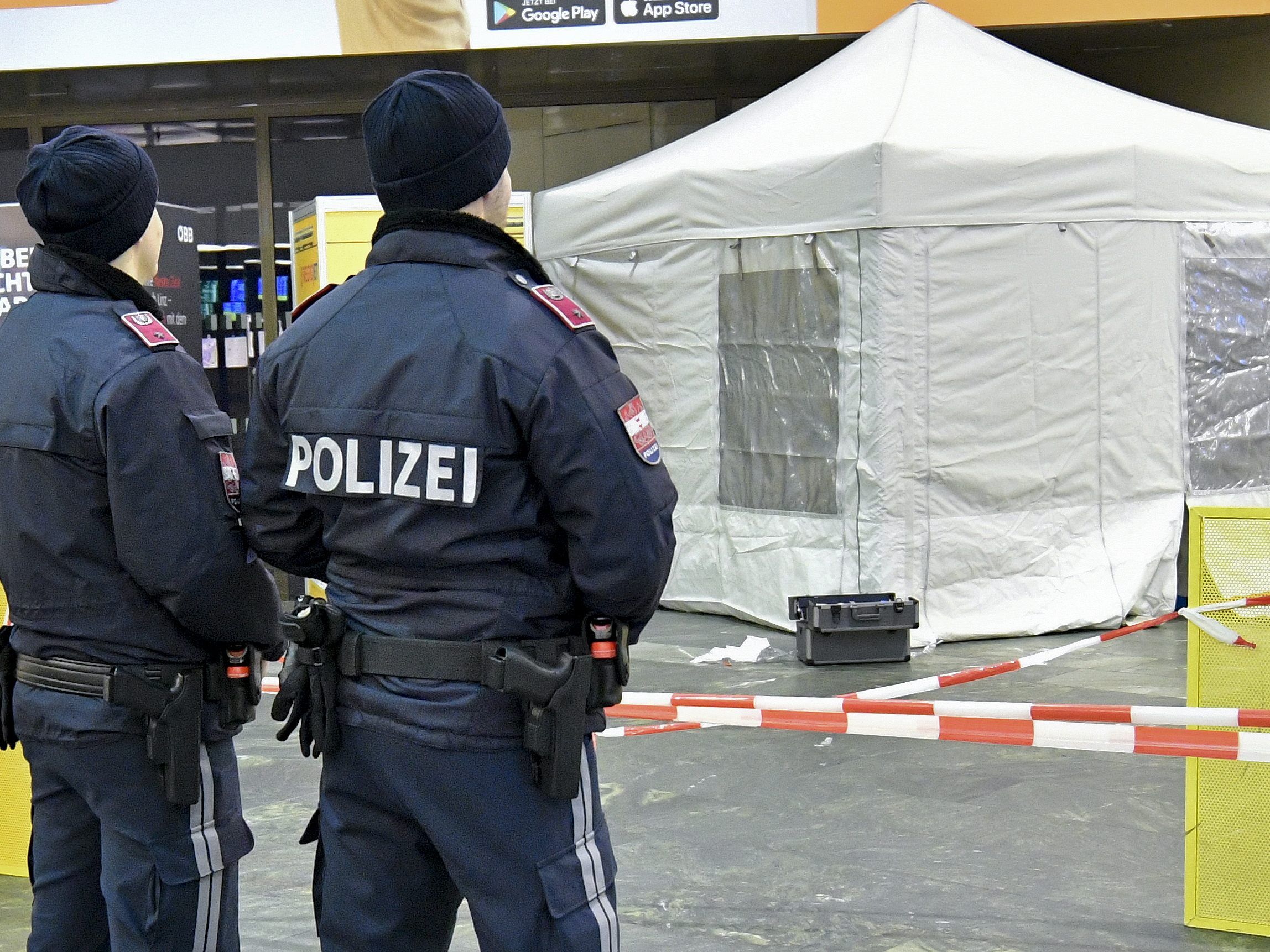 Der 21-Jährige jobbte zuerst als Saisonskoch in Tirol.