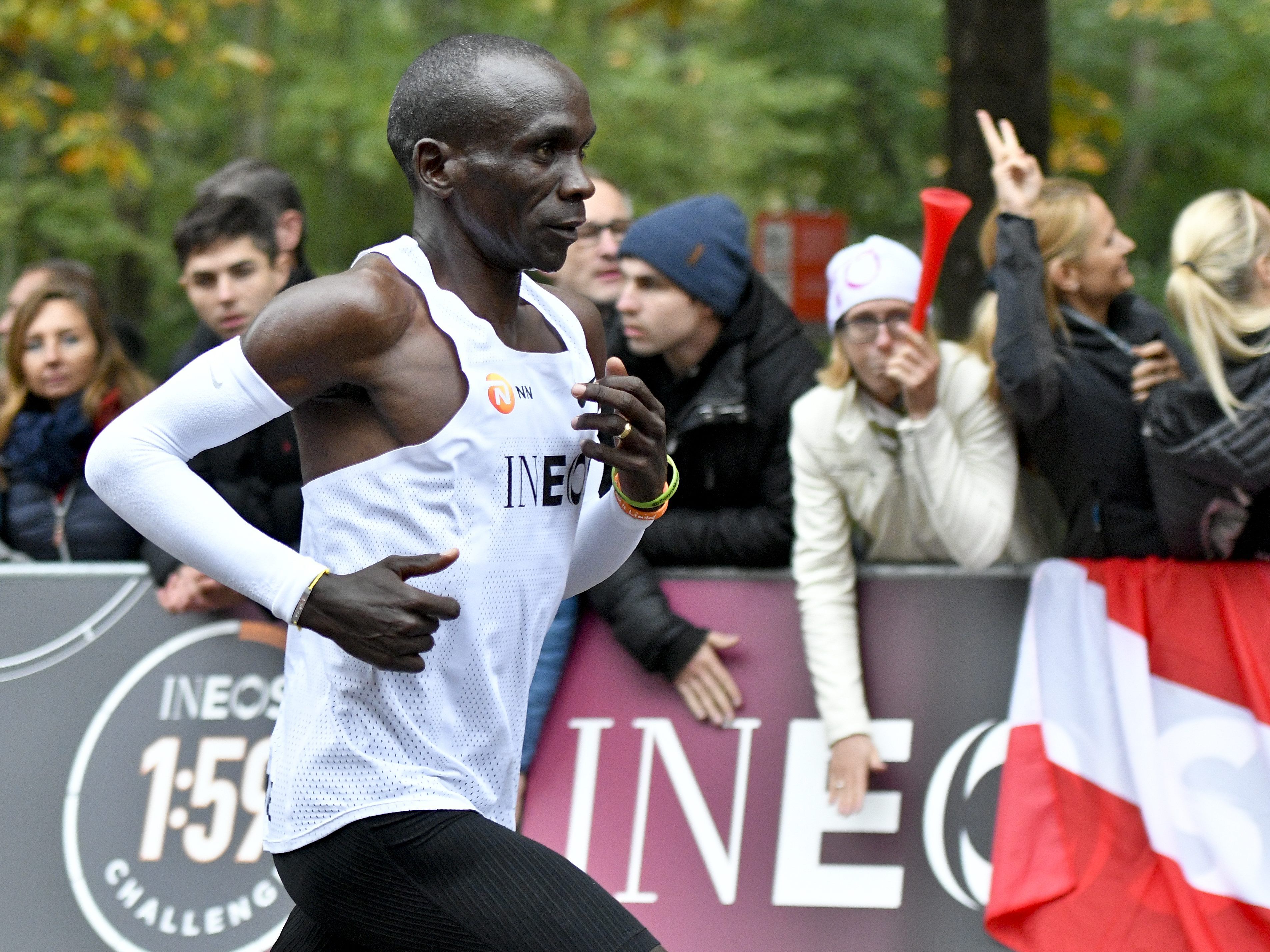 Eliud Kipchoge lief den Marathon in Wien unter zwei Stunden. Eliud Kipchoge lief den Marathon in Wien unter zwei Stunden.