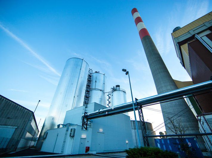 Die Biomasseanlage beim Kraftwerk Simmering wird 2020 wieder den Betrieb aufnehmen. Die Biomasseanlage beim Kraftwerk Simmering wird 2020 wieder den Betrieb aufnehmen.