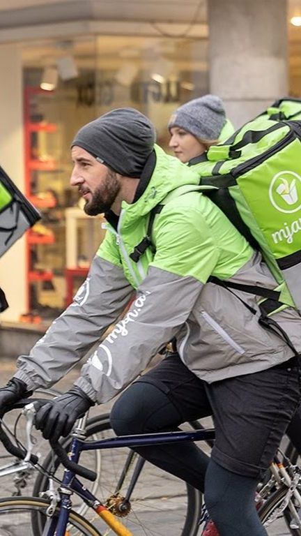 In Österreich gibt es rund 1.200 Mjam-Fahrradkuriere. Nur 120 davon sind fest angestellt.