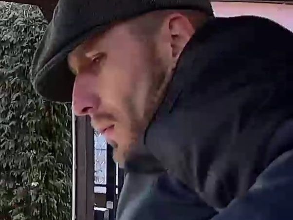 Nach diesem Mann wird gesucht. Nach diesem Mann wird gesucht.