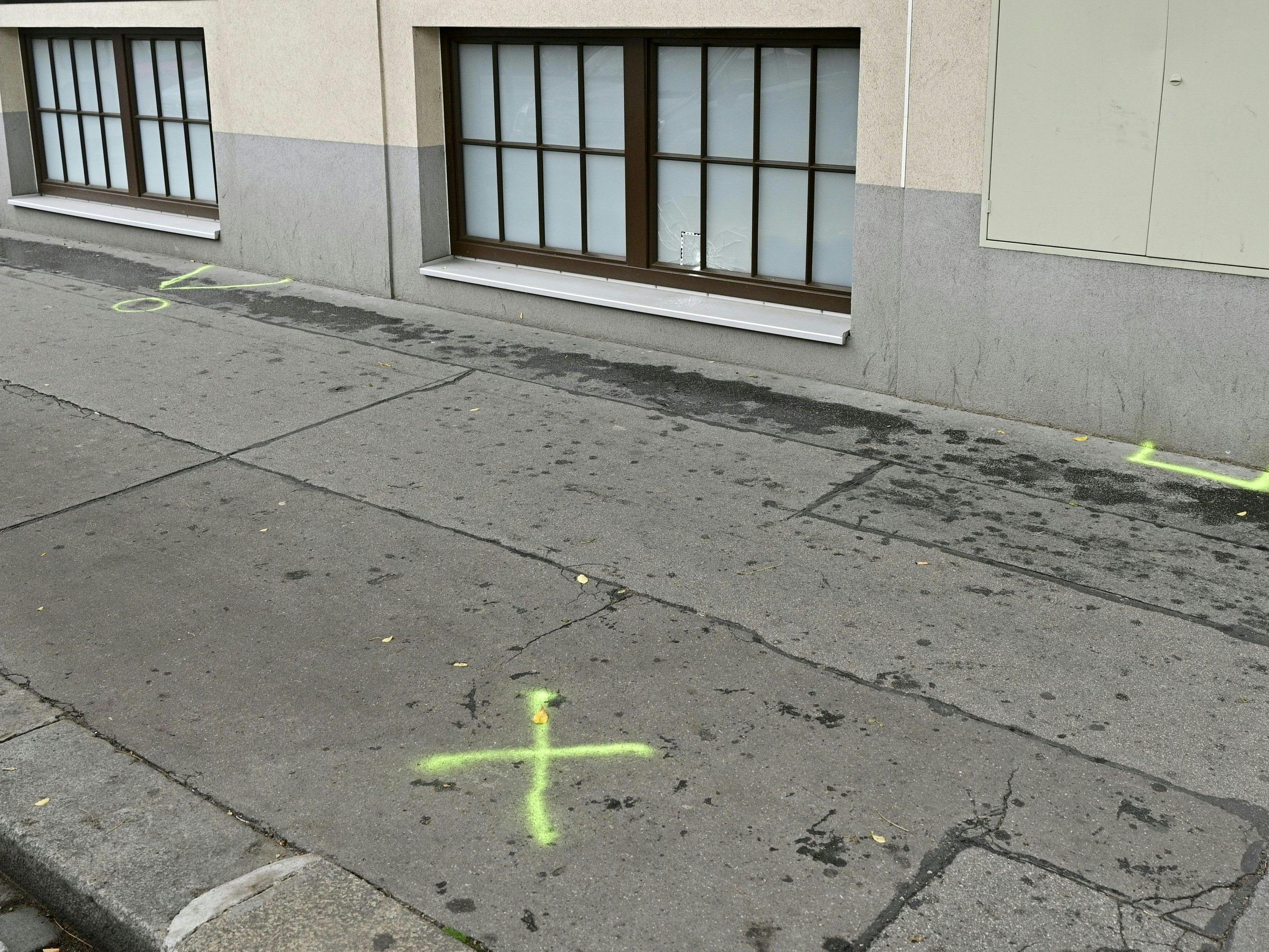 An dieser Stelle in der Quellenstraße wurde der 29-Jährige angeschossen. An dieser Stelle in der Quellenstraße wurde der 29-Jährige angeschossen.