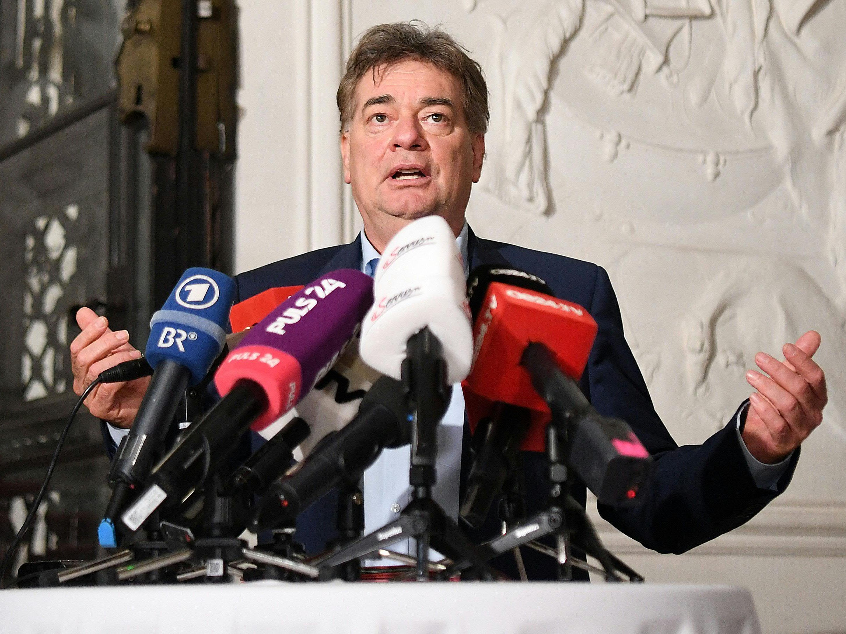 Werner Kogler ist heute im Sechserteam ab 10 Uhr bei Kurz.