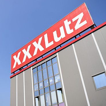 XXXLutz übernimmt auch 200 Mitarbeiter