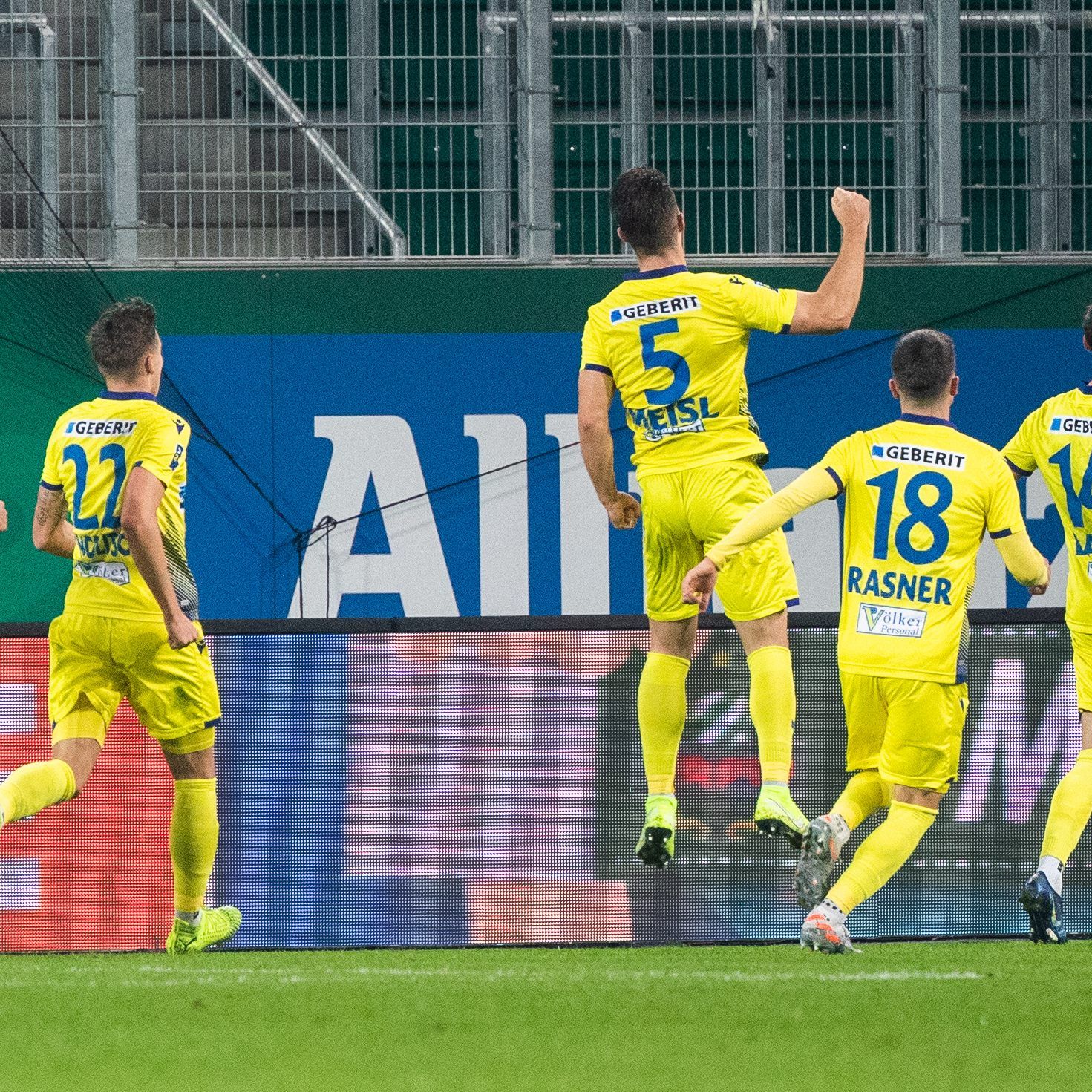 LIVE-Ticker zum Spiel SKN St. Pölten gegen WSG Tirol ab 17.00 Uhr.