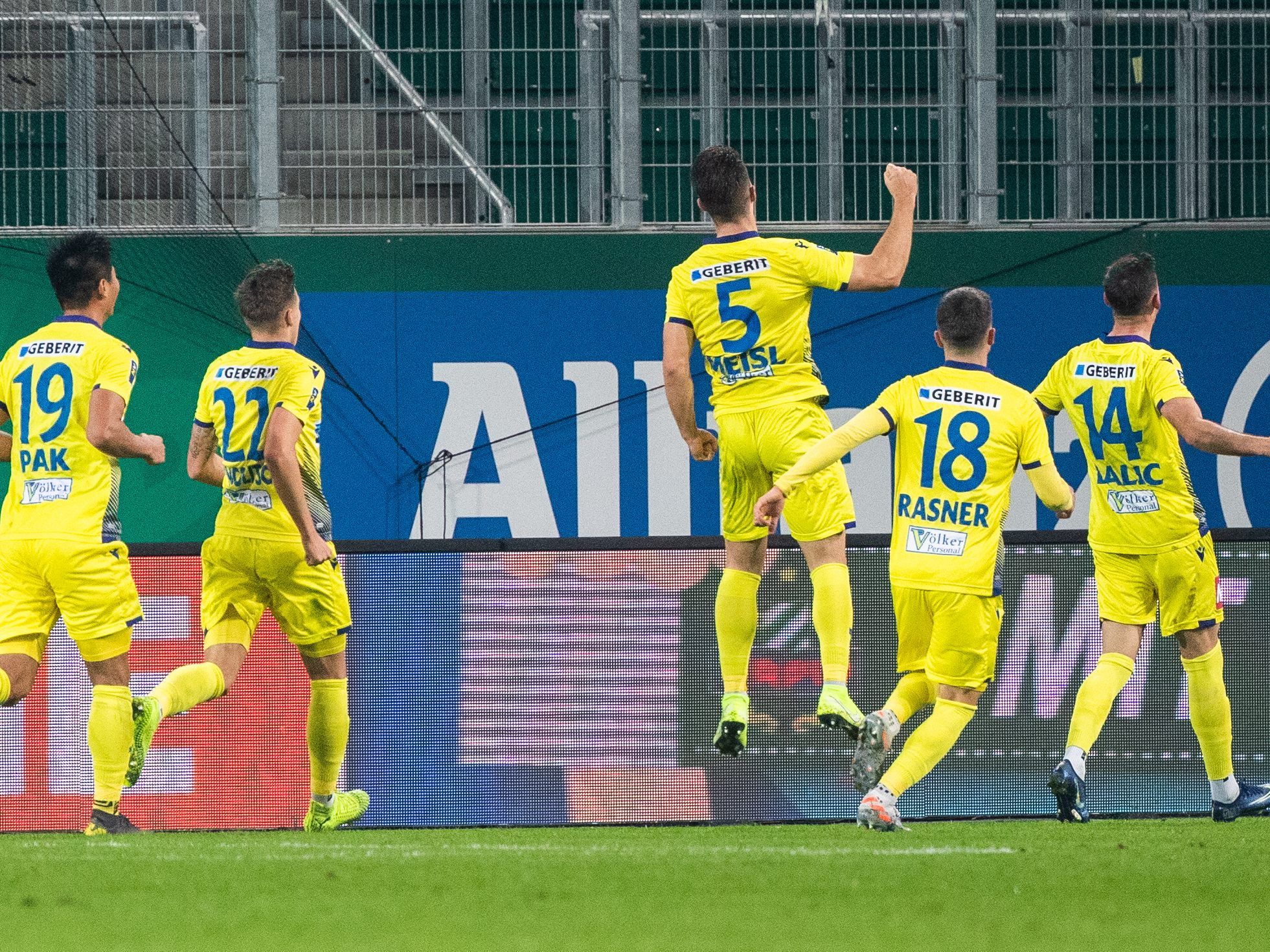 LIVE-Ticker zum Spiel SKN St. Pölten gegen WSG Tirol ab 17.00 Uhr.