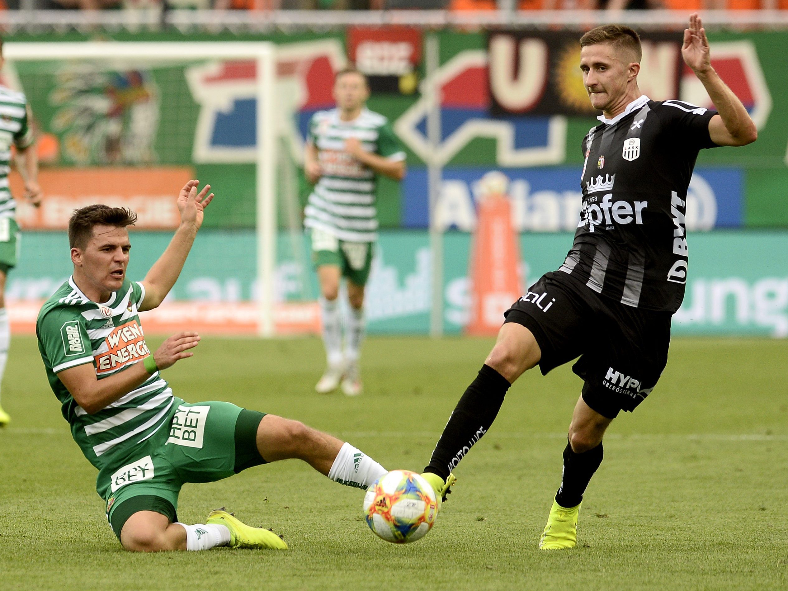Hier sehen Sie das Match zwischen LASK Linz und Rapid Wien live. Hier sehen Sie das Match zwischen LASK Linz und Rapid Wien live.