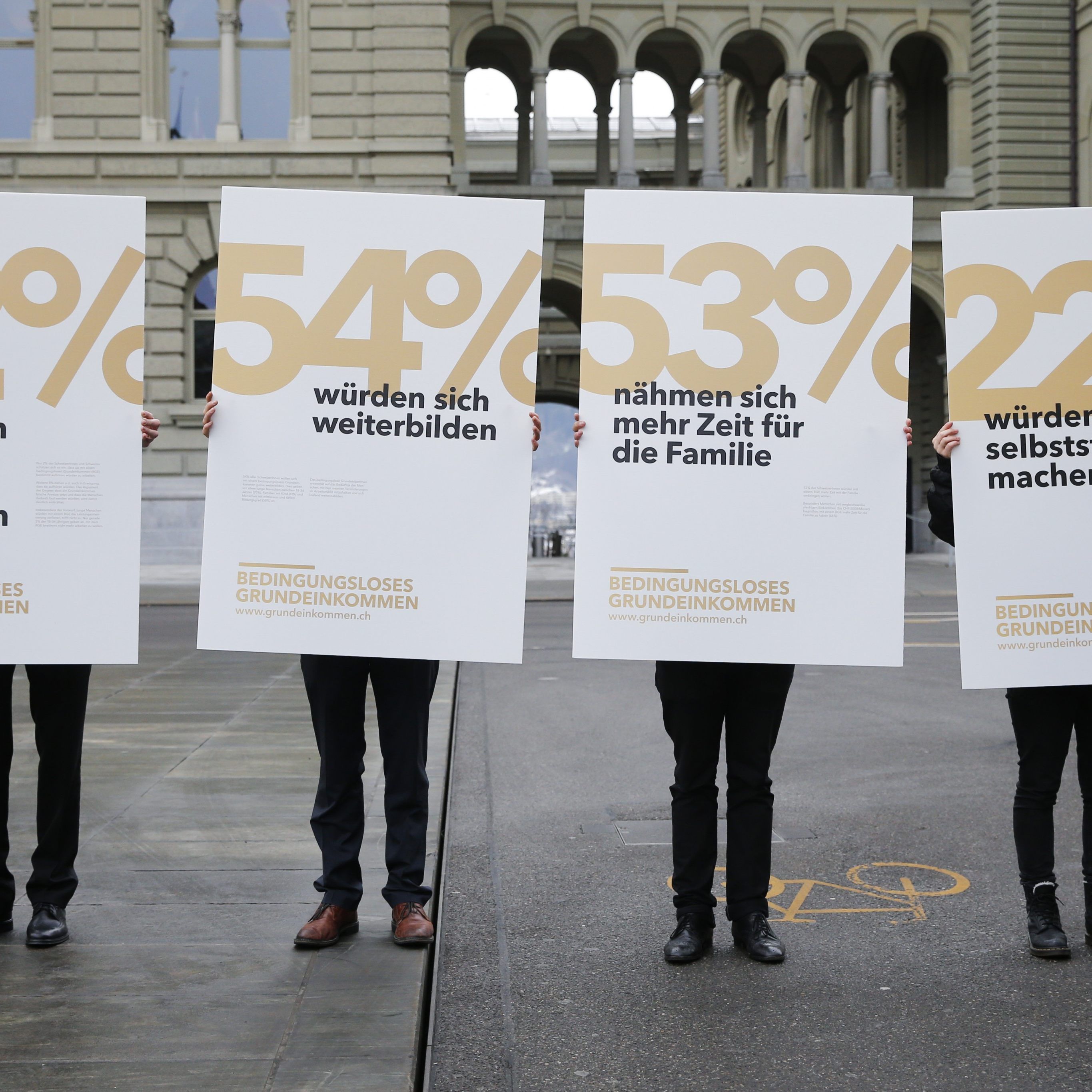 56% der XING Mitglieder für bedingungsloses Grundeinkommen