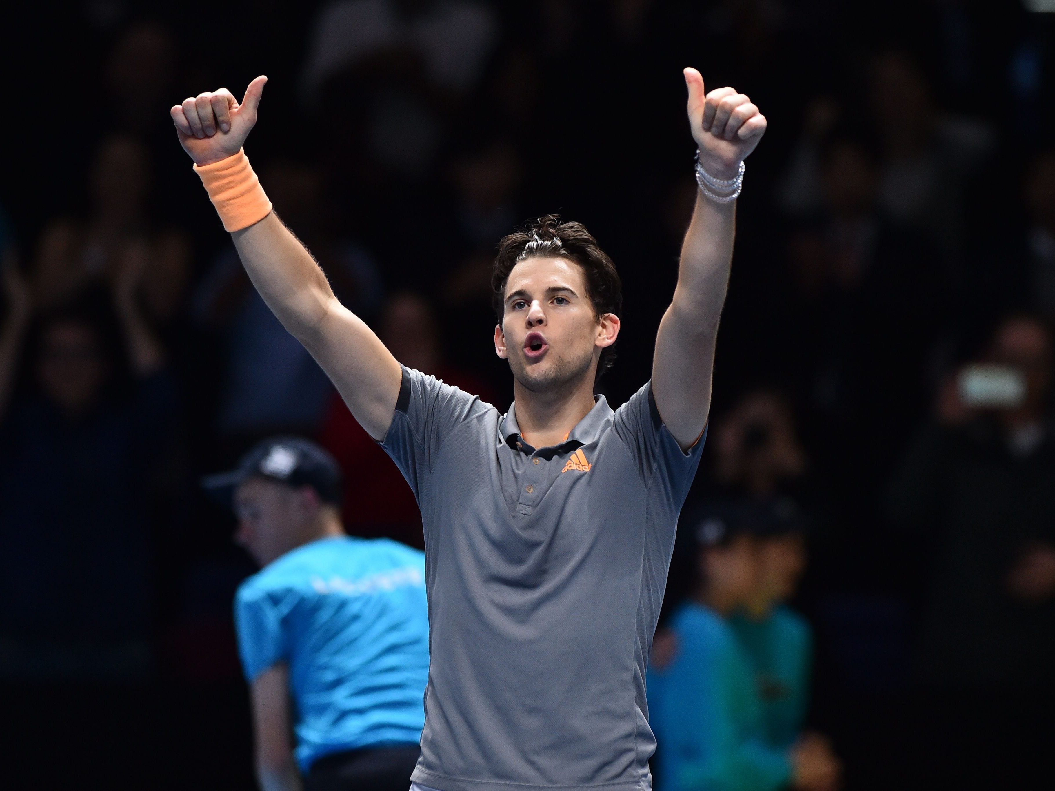 Thiem schlug Djokovic in drei Sätzen. Thiem schlug Djokovic in drei Sätzen.