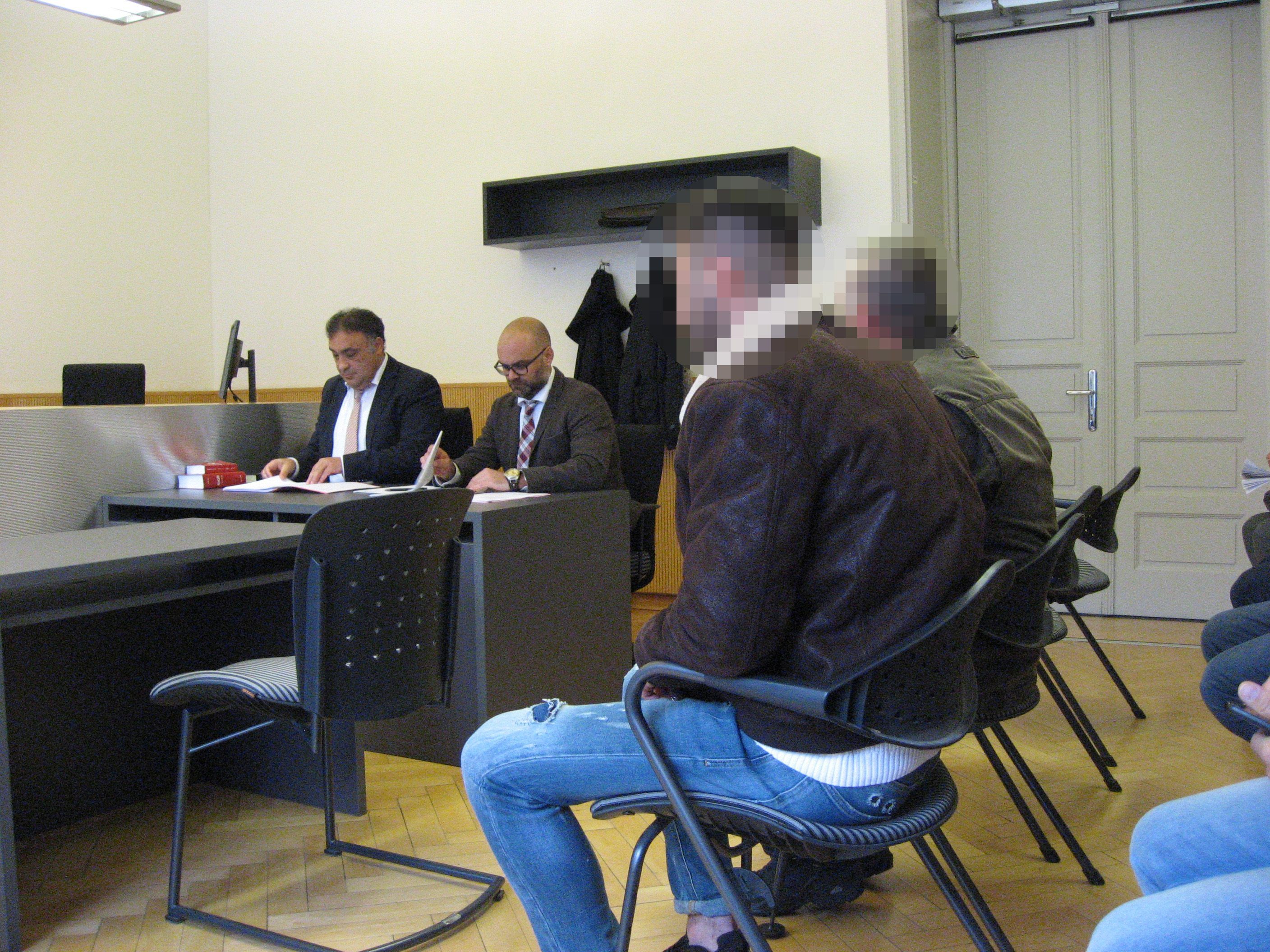 Die Urteile sind rechtskräftig.