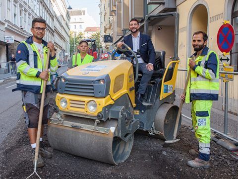 Die Bauarbeiten in der Otto-Bauer-Gasse, die notwendig waren, um eine Begegnungszone zu errichten, sind nun abgeschlossen.