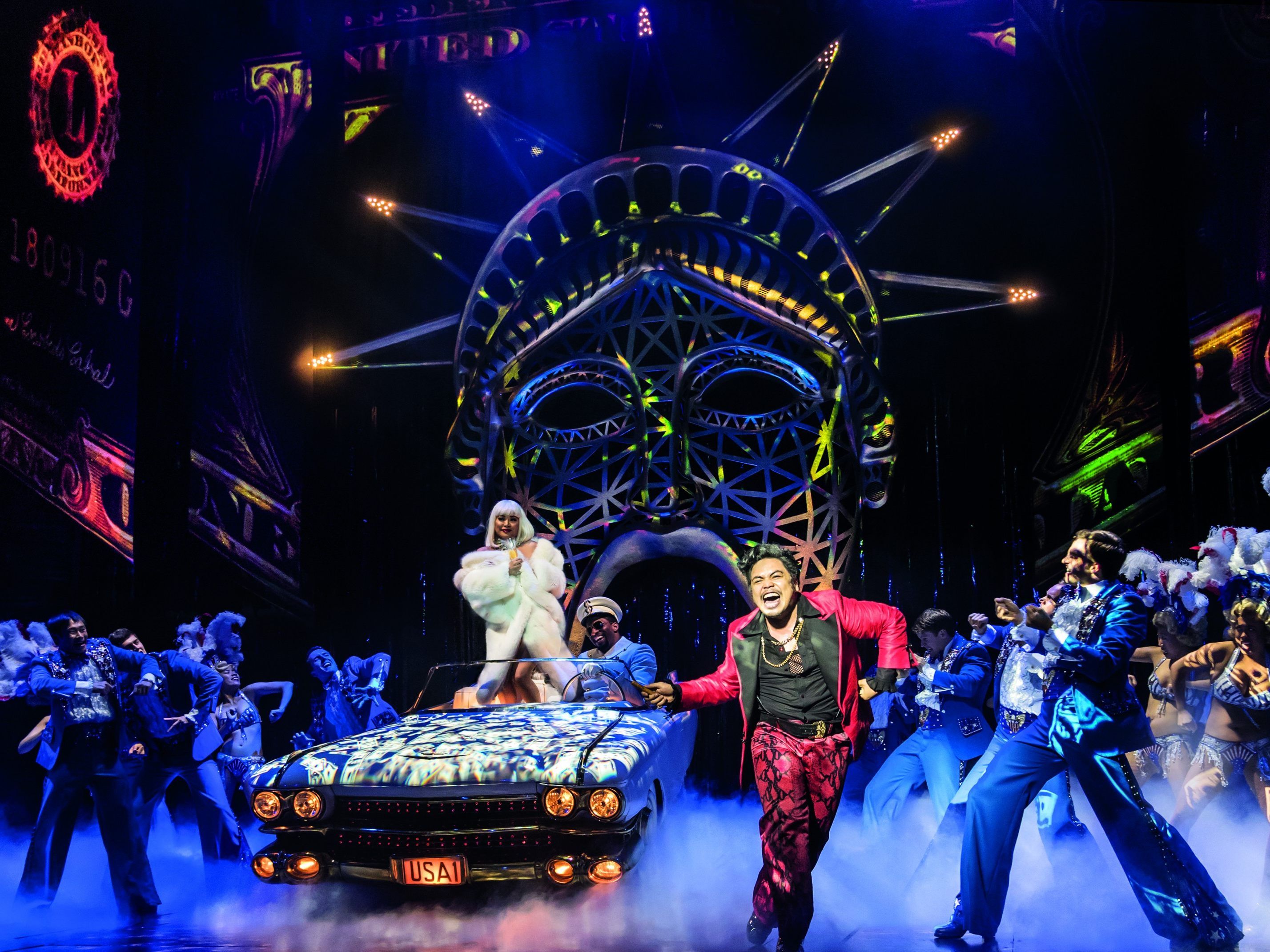 "Miss Saigon" wird als große Wiedereröffnungsproduktion gebracht. "Miss Saigon" wird als große Wiedereröffnungsproduktion gebracht.