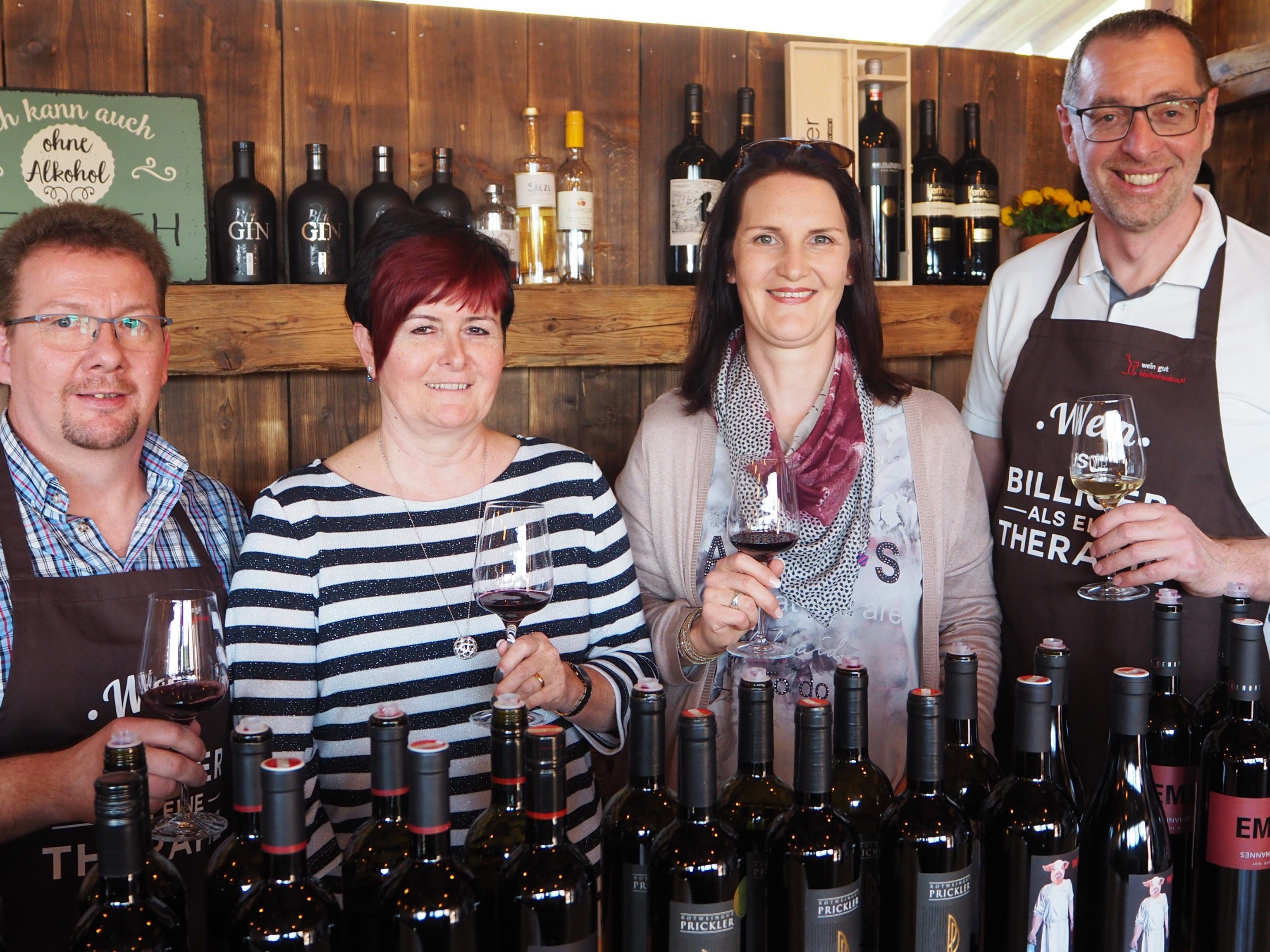 Das Team des Weingut Bischof freut sich auf den Besuch