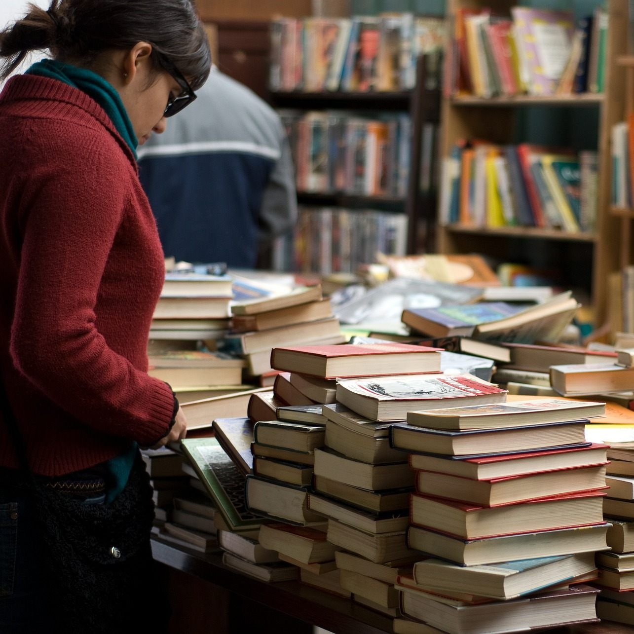 Viele Menschen schätzen das Buch zum Anfassen.
