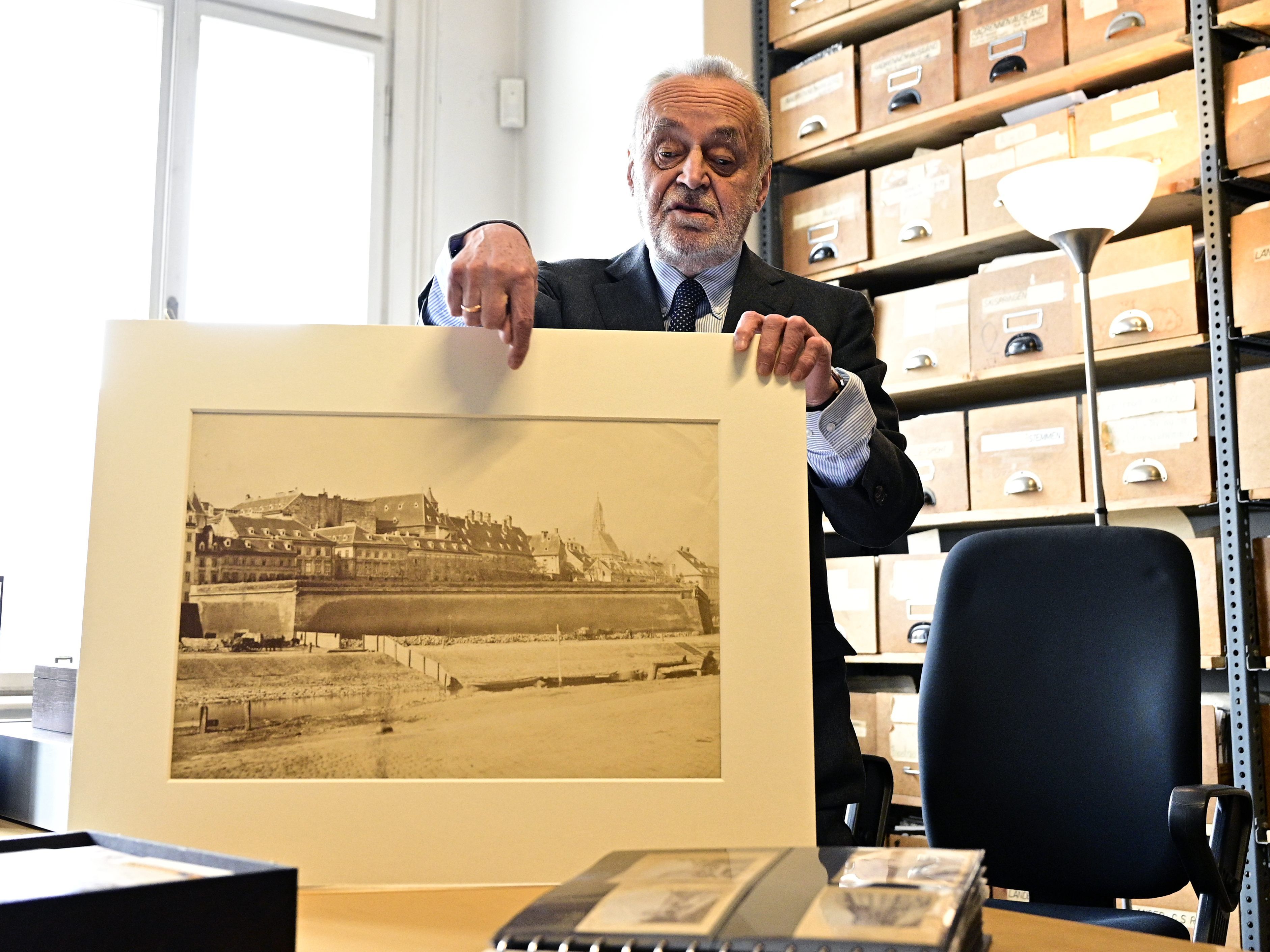 Über 3.000 Exponate befinden sich im Besitz von Christian Branstätter. Über 3.000 Exponate befinden sich im Besitz von Christian Branstätter.