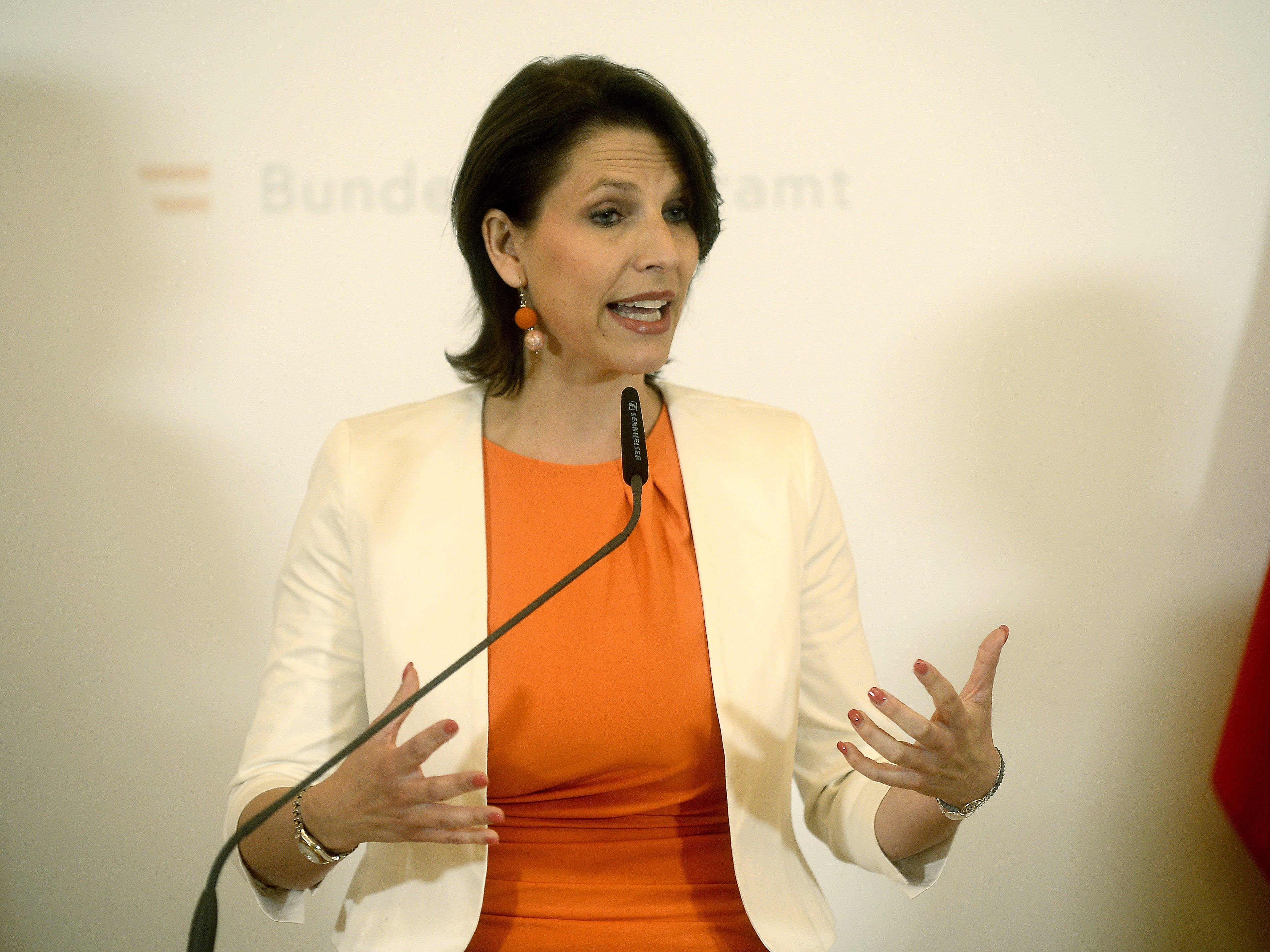 Kehrt Karoline Edtstadler aus dem Europaparlament zurück?