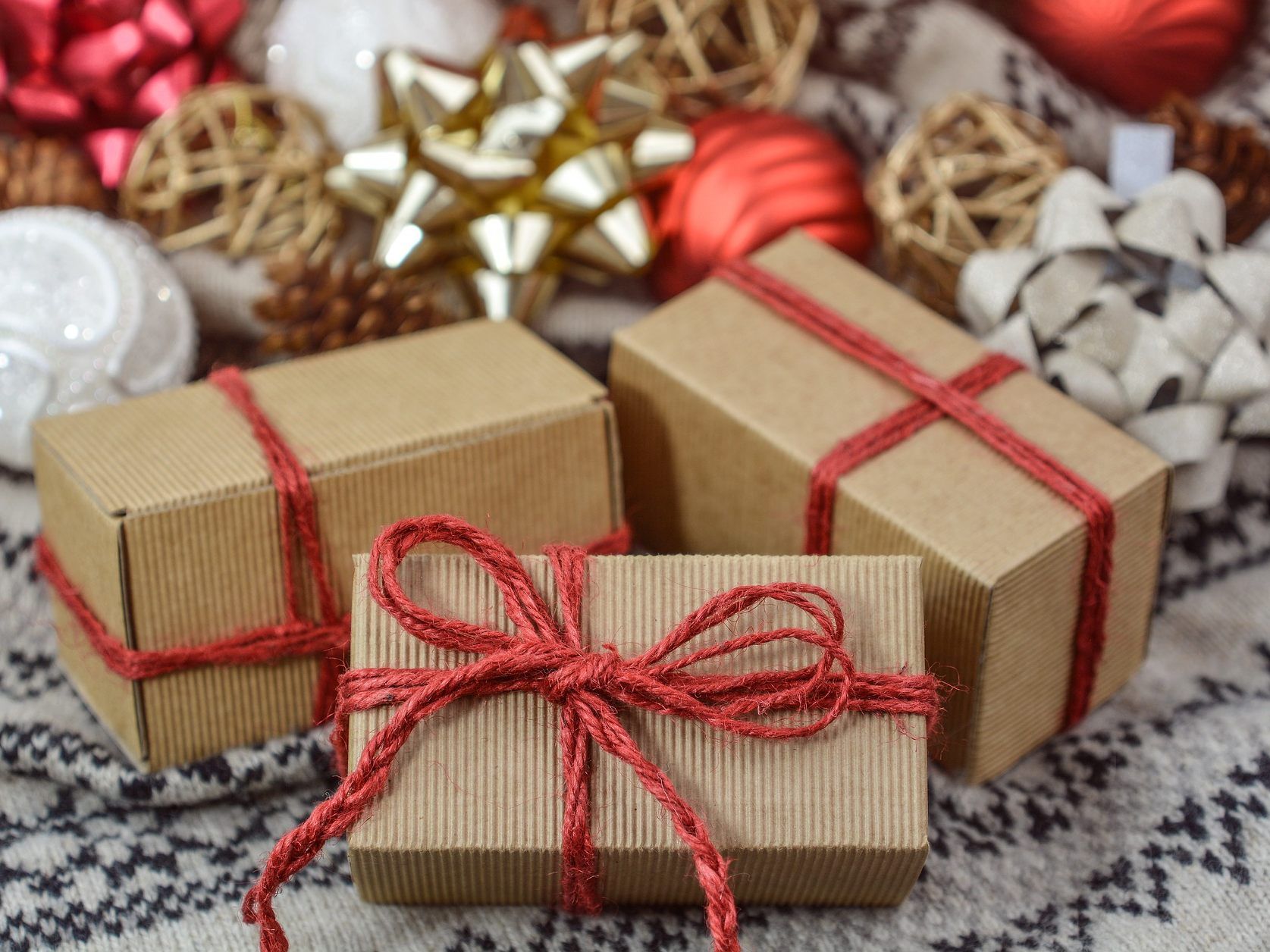 Geld, Reisen und Gutscheine - das sind die beliebtesten Weihnachtsgeschenke bei den Österreichern. Geld, Reisen und Gutscheine - das sind die beliebtesten Weihnachtsgeschenke bei den Österreichern.