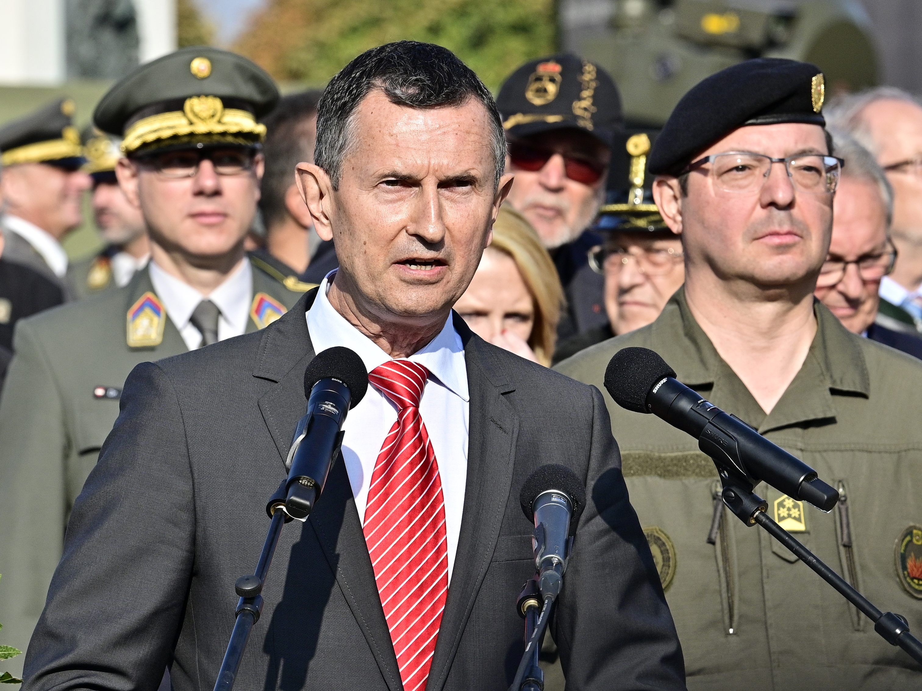 Starling bezeichnete die Verantwortlichen in der Politik als "Totengräber" des Bundesheeres.
