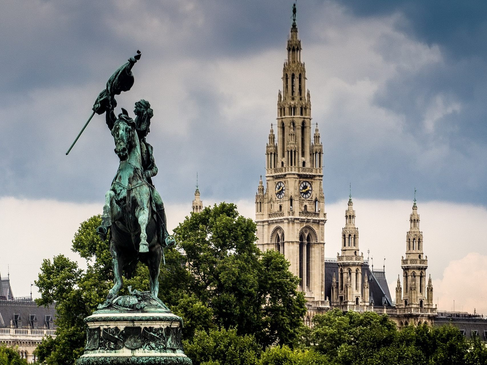 Im Wiener Rathaus wurden am heutigen Mittwoch Preise für Kinder- und Jugendbücher vergeben. Im Wiener Rathaus wurden am heutigen Mittwoch Preise für Kinder- und Jugendbücher vergeben.