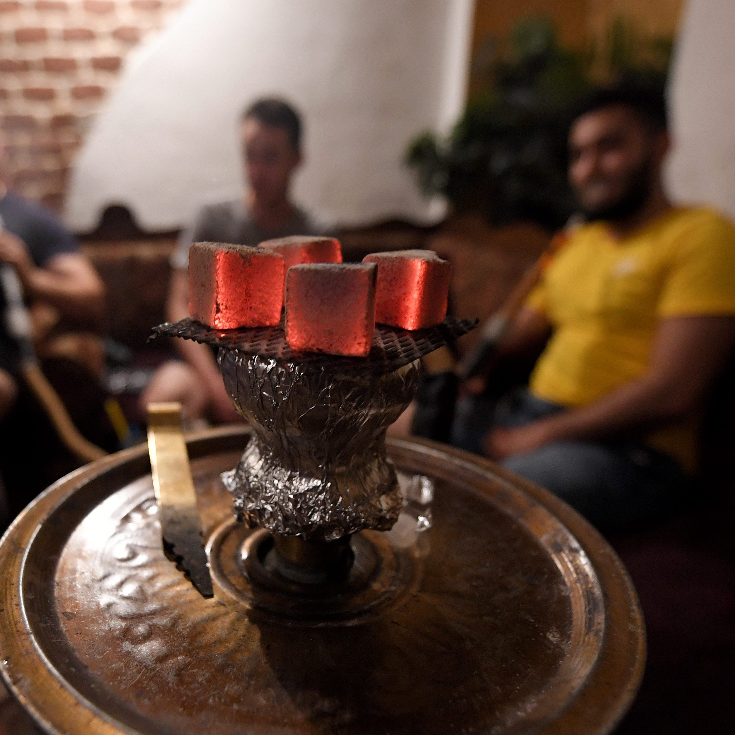 Nach Rauchverbot: Kremser startet Shisha-Lieferservice.