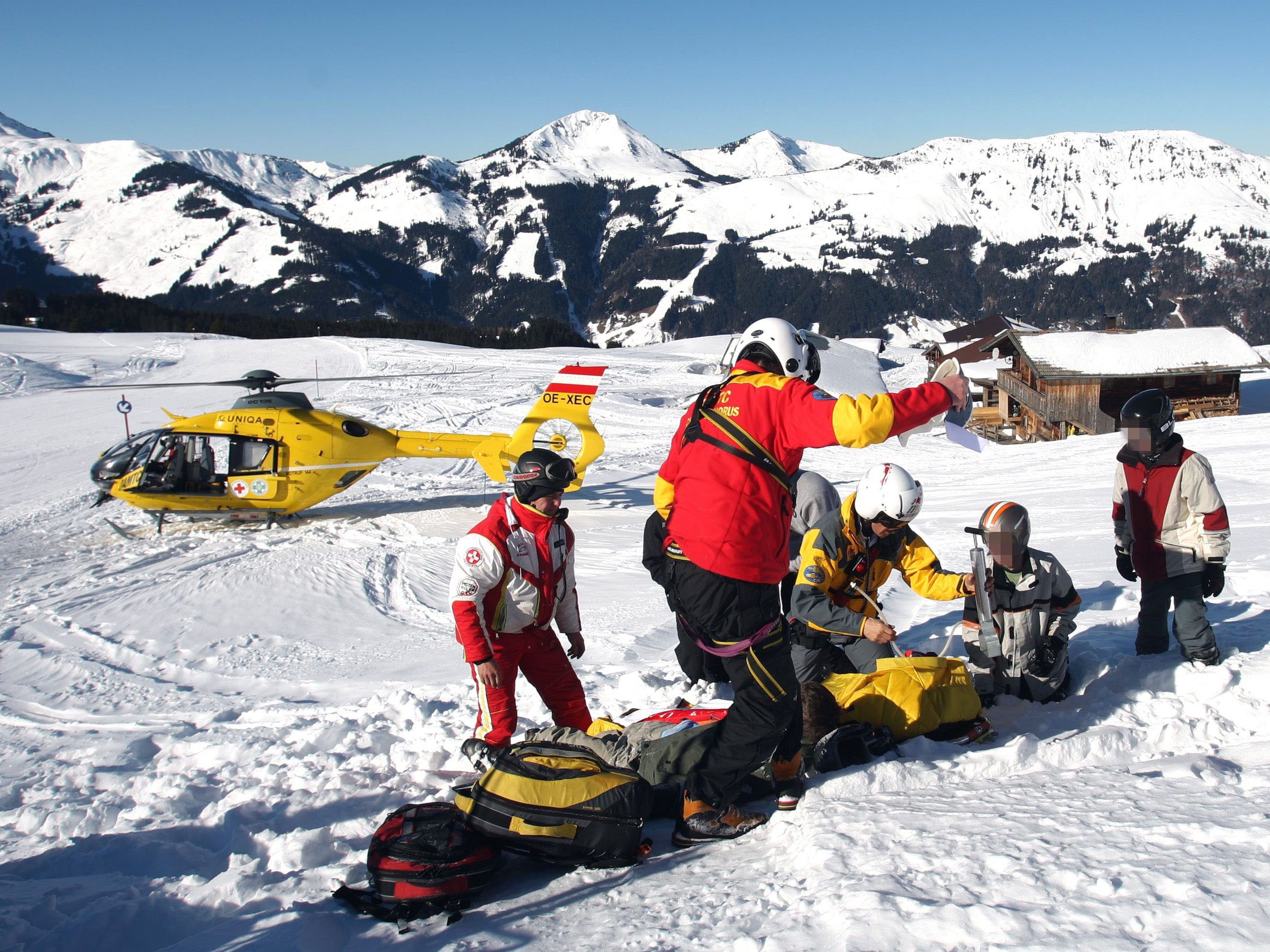 Der Wintersportler verletzte sich leicht.