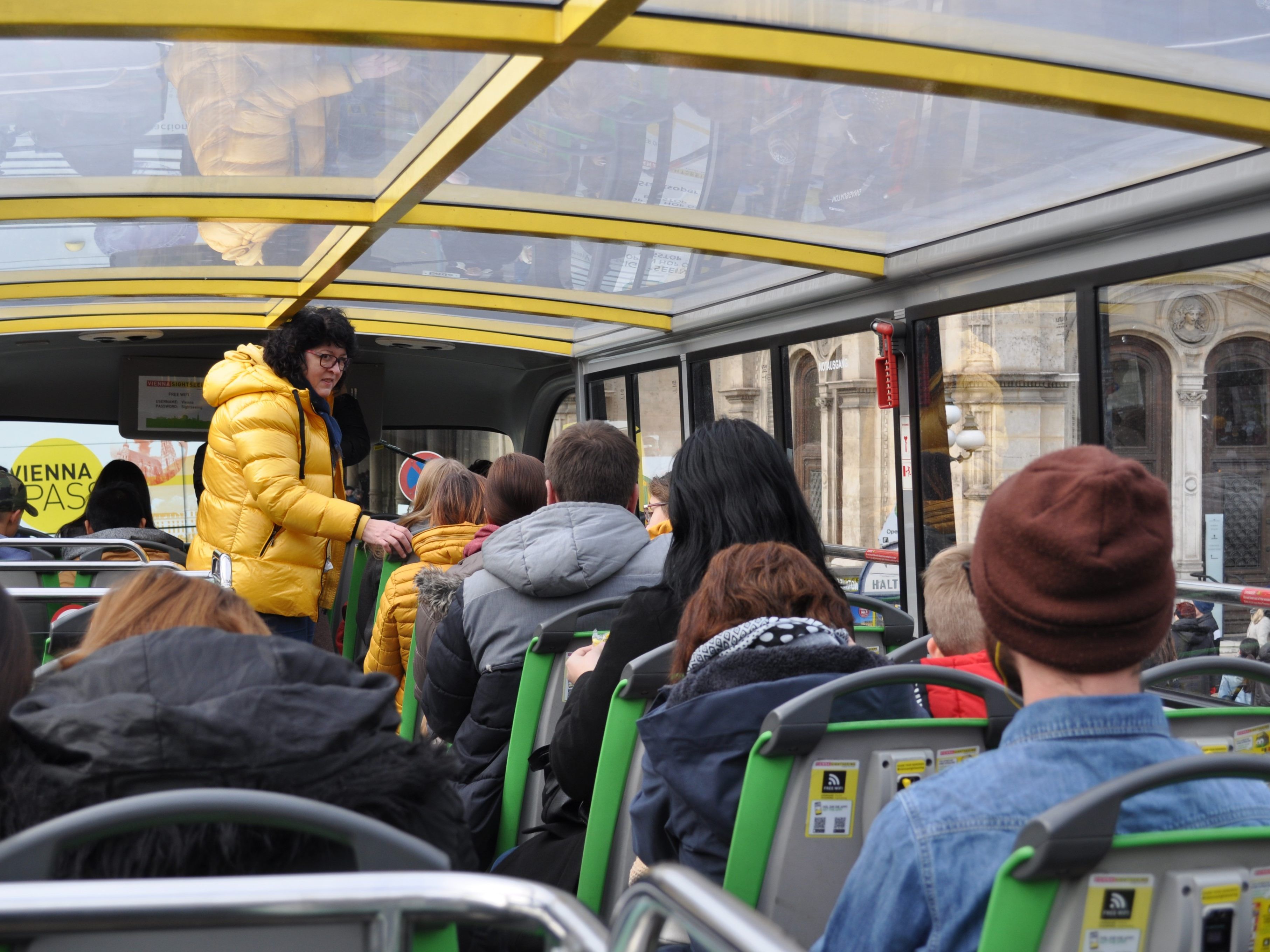 Die Kinder und Jugendlichen des SOS-Kinderdorfs durften eine exklusive Tour durch Wien machen.