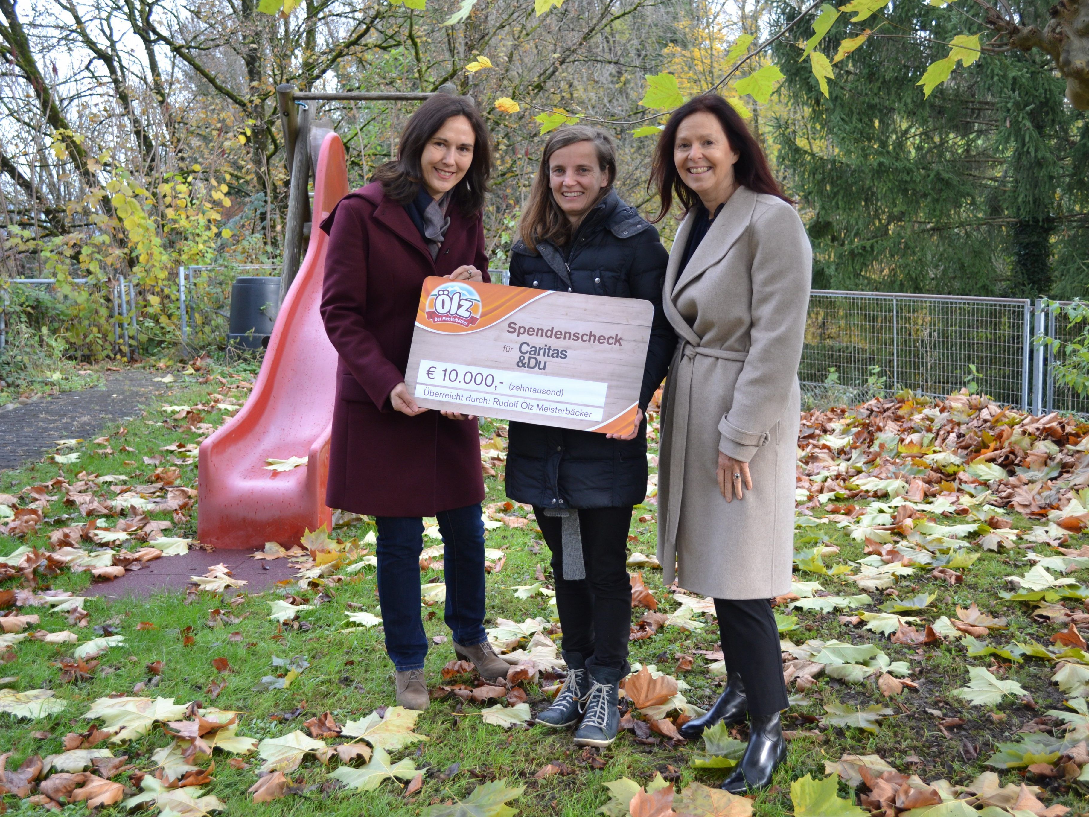 Geschäftsführerin Daniela Kapelari-Langebner (Ölz), MuKi-Stellenleiterin Doris Müller, Marketingleiterin Doris Wendel (Ölz).