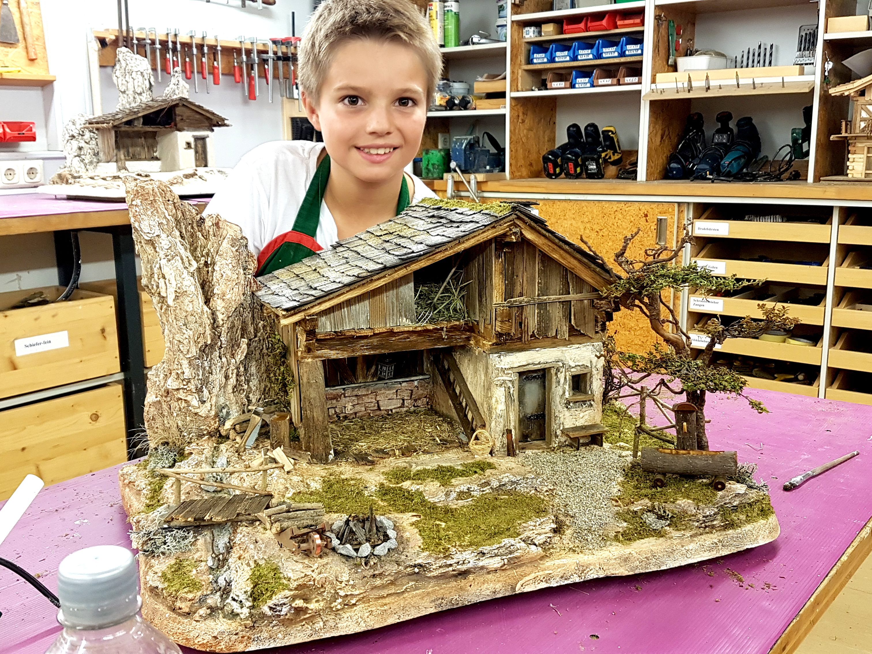 Die Rankler Krippalar präsentieren an die 100 verschiedenst Weihnachtskrippen!e Die Rankler Krippalar präsentieren an die 100 verschiedenst Weihnachtskrippen!e