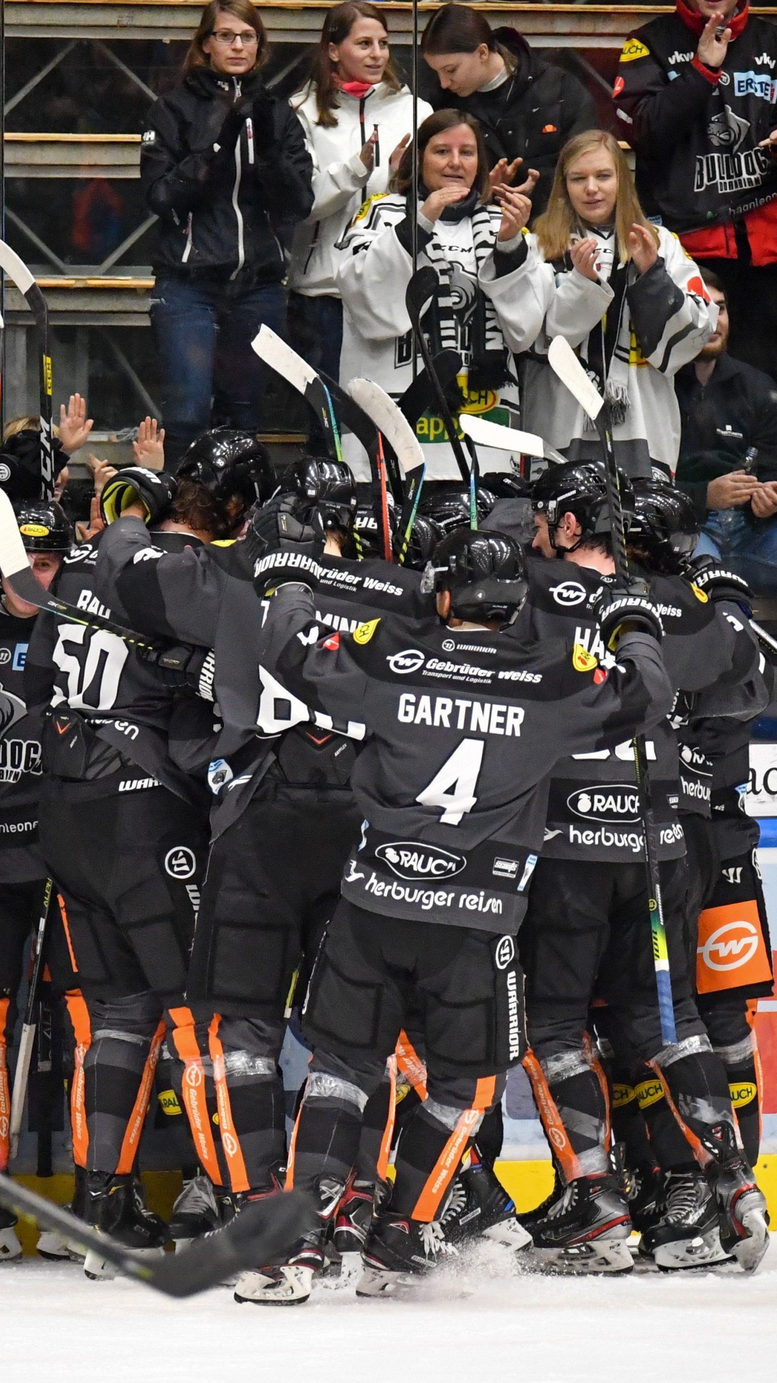 Die Bulldogs jubelten zum zweiten Mal in dieser Saison über einen Sieg gegen Salzburg.