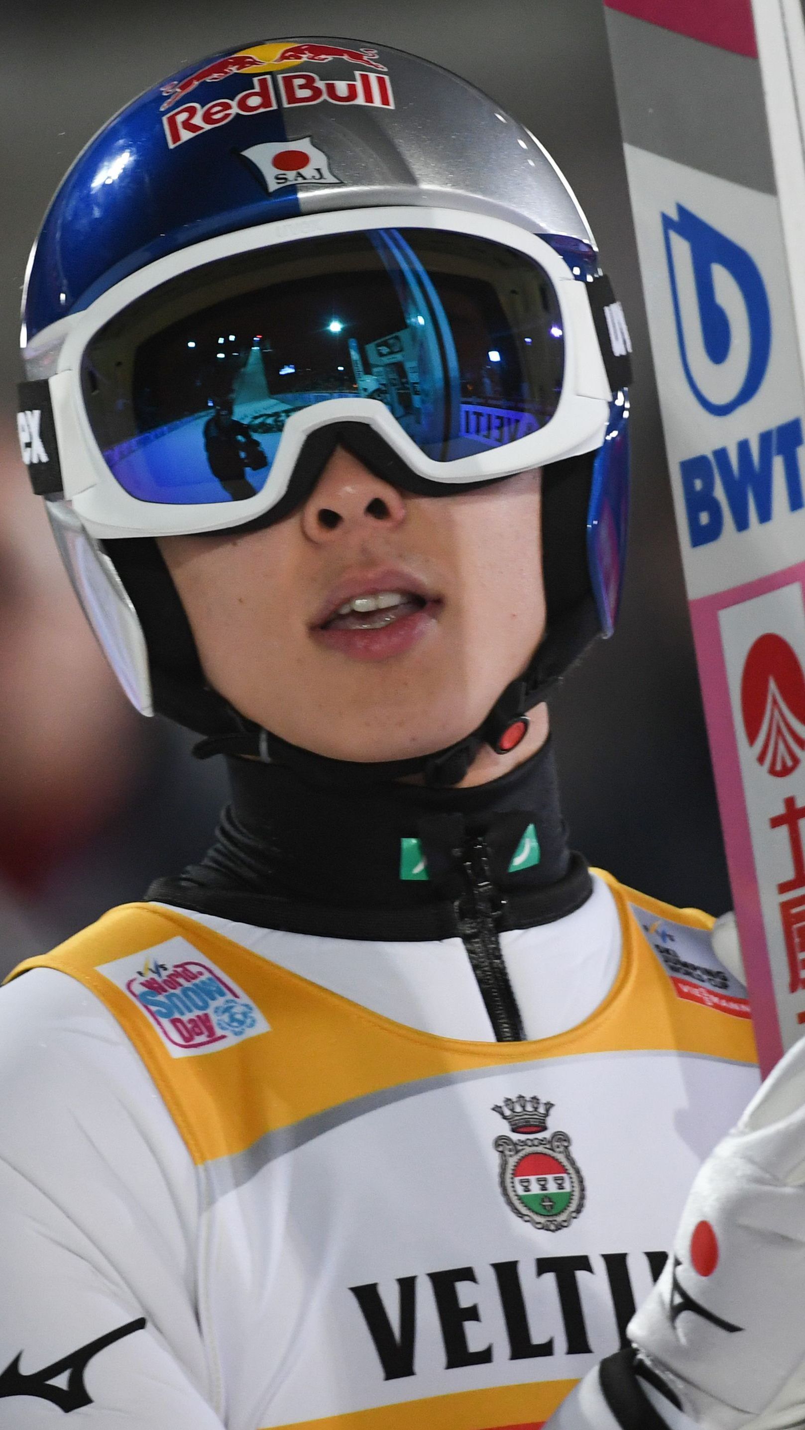 Der Japanaer Kobayashi hat bereits sein fünftes Tournee-Springen in Folge gewonnen.