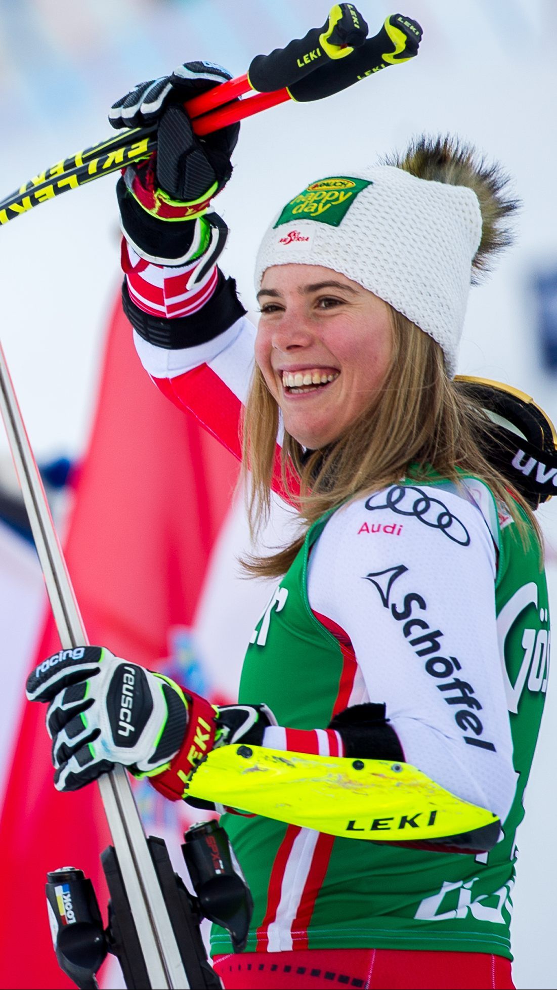 Katharina Liensberger jubelte am Samstag über Platz drei im Riesentorlauf von Lienz.