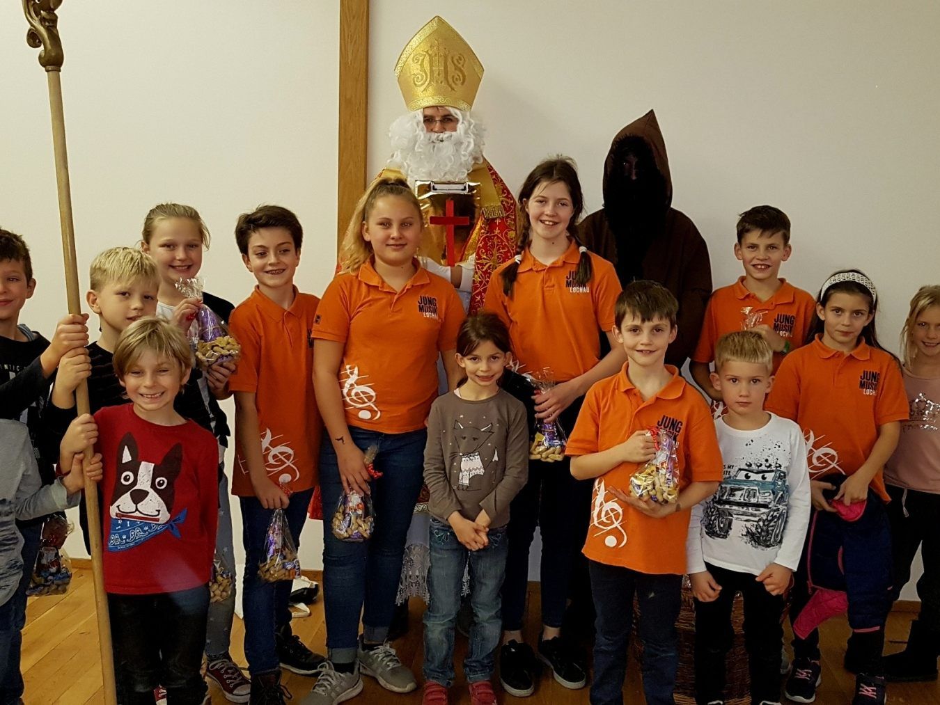 Die erfolgreiche „Jungmusik Lochau“ stand im Mittelpunkt der vereinsintern organisierten Nikolausfeier für den Nachwuchs des MV Lochau im Pfarrheim.