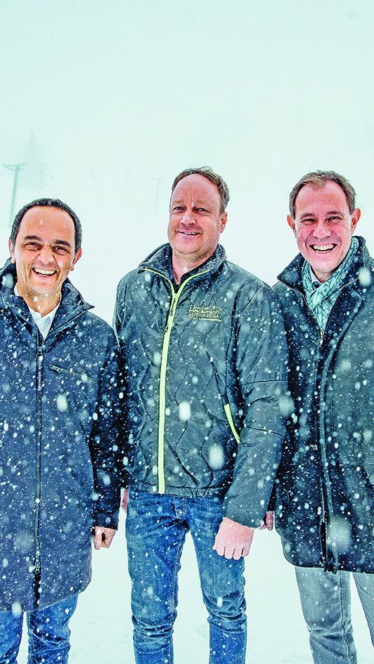Hannes Jochum, Norbert Steurer und Christian Schützinger (v.l.n.r.) betonen die Notwendigkeit der technischen Beschneidung, um das Grundangebot „Schnee“ absichern zu können.