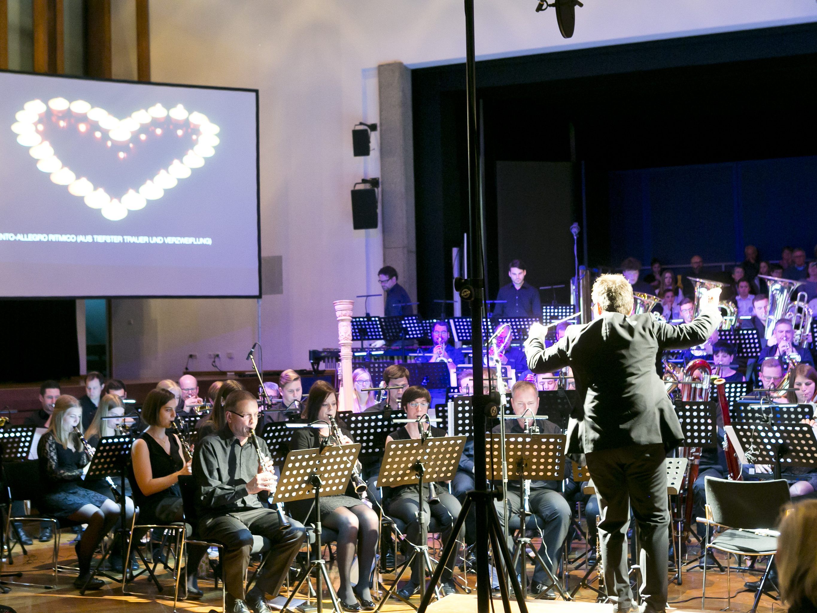 Third Simphonie mit viel Emotionen beim Cäcilienkonzert der Bürgermusk Lauterach