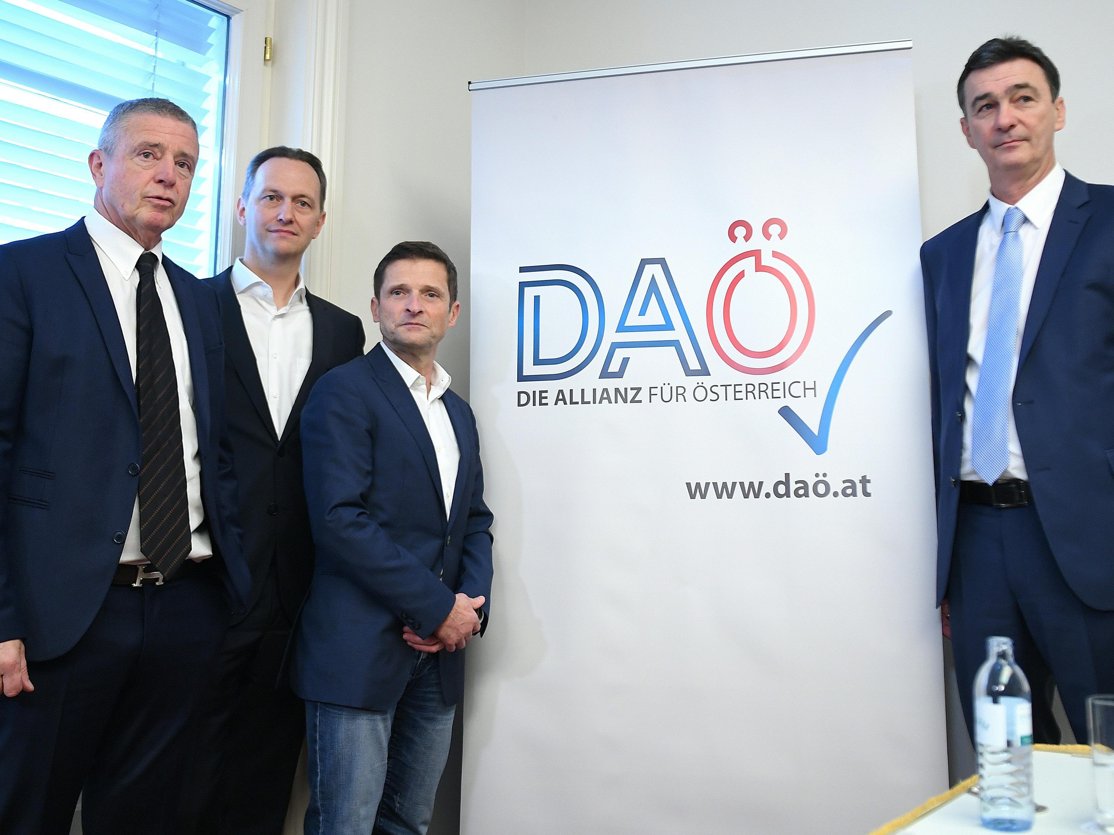 Der Austritt dreier Mandatare bedeutet einige Veränderungen für die Wiener FPÖ. Der Austritt dreier Mandatare bedeutet einige Veränderungen für die Wiener FPÖ.